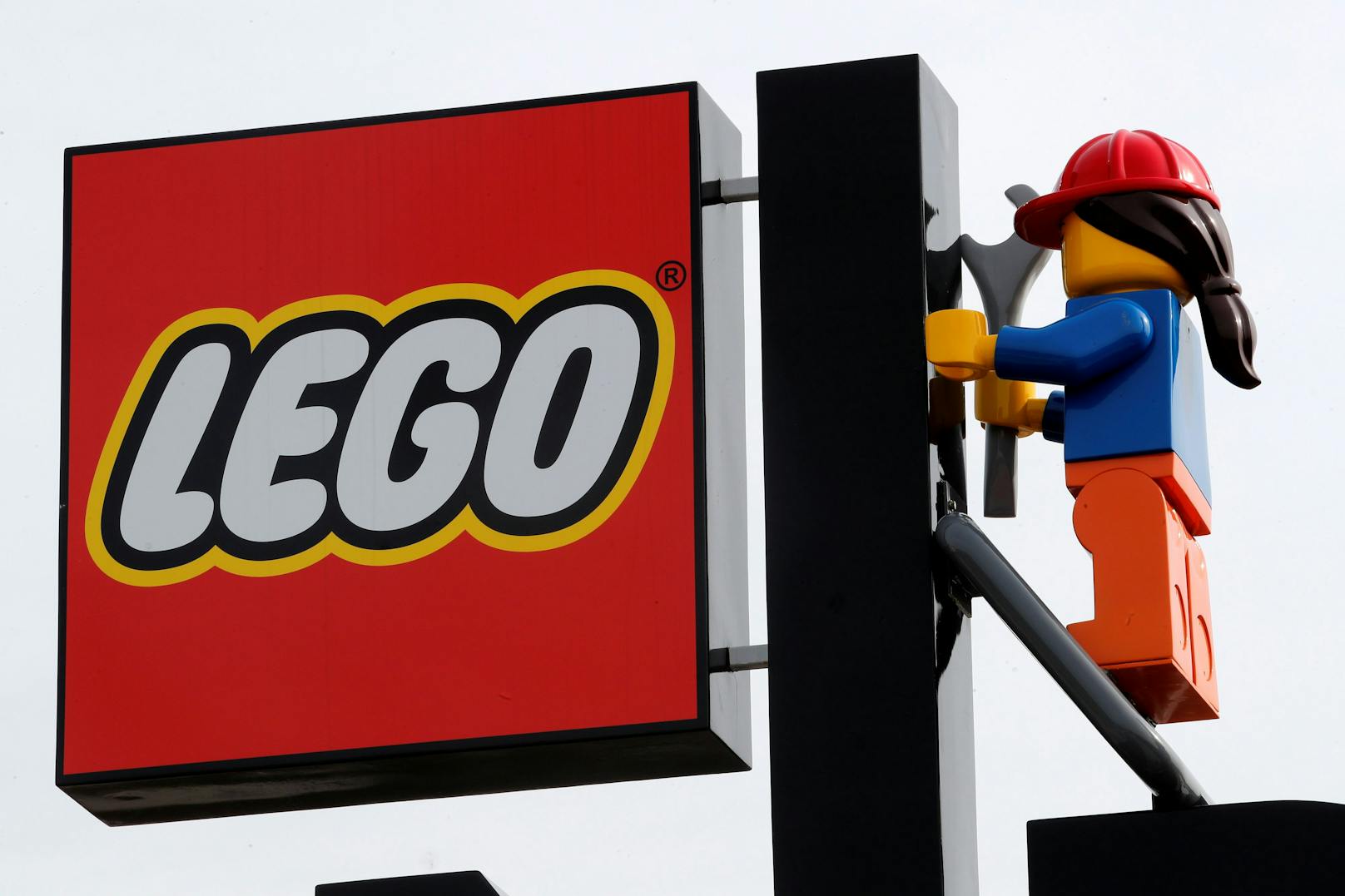Die LEGO-Verantwortlichen arbeiten im Bereich digitaler Sicherheit für Kinder eng ...