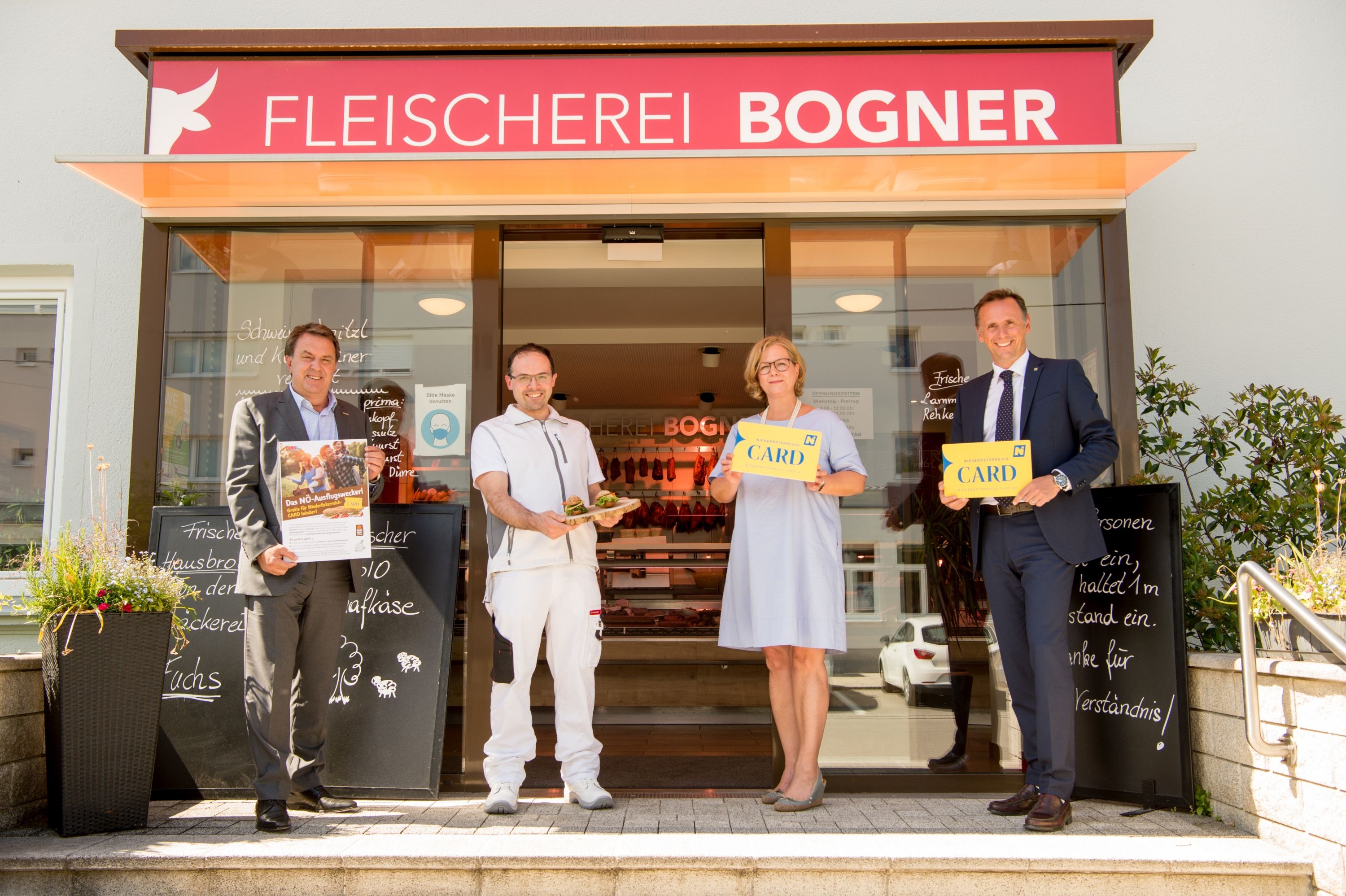 Wolfgang Ecker – Präsident der Wirtschaftskammer NÖ , Michael Bogner - Fleischermeister Fleischerei Bogner, Marion Boda – Geschäftsführerin der Niederösterreich CARD, Wirtschafts- und Tourismuslandesrat Jochen Danninger.