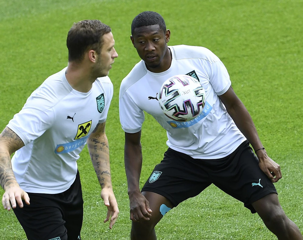 David Alaba bekommt eine kleine Überraschung