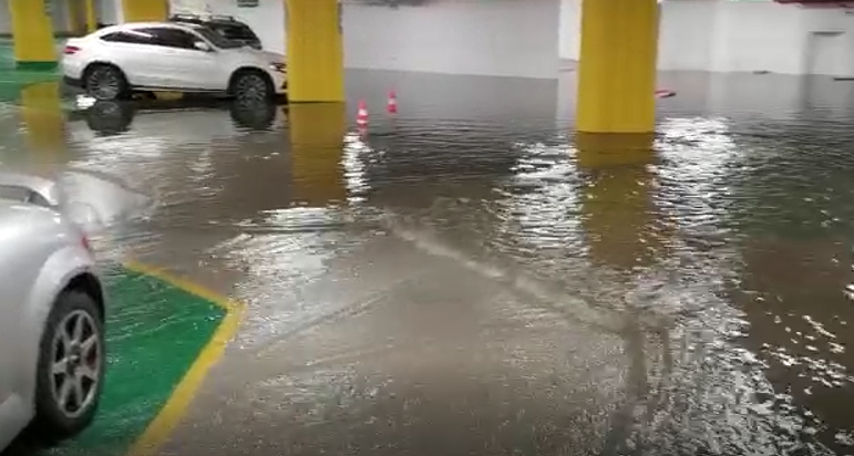 Heftige Hagelschauer und Starkregen gingen Donnerstagabend über Linz nieder