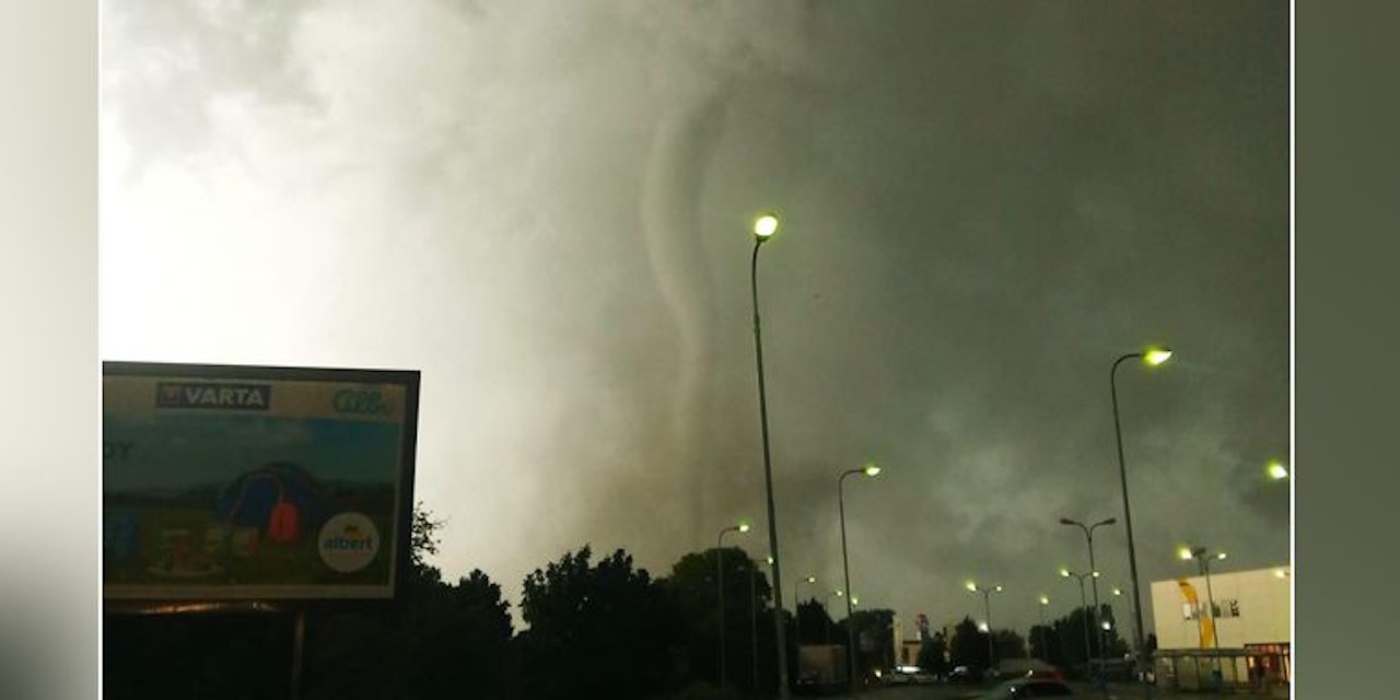 Tornado-Warnung für Teile Österreichs ausgegeben - Wetter ...