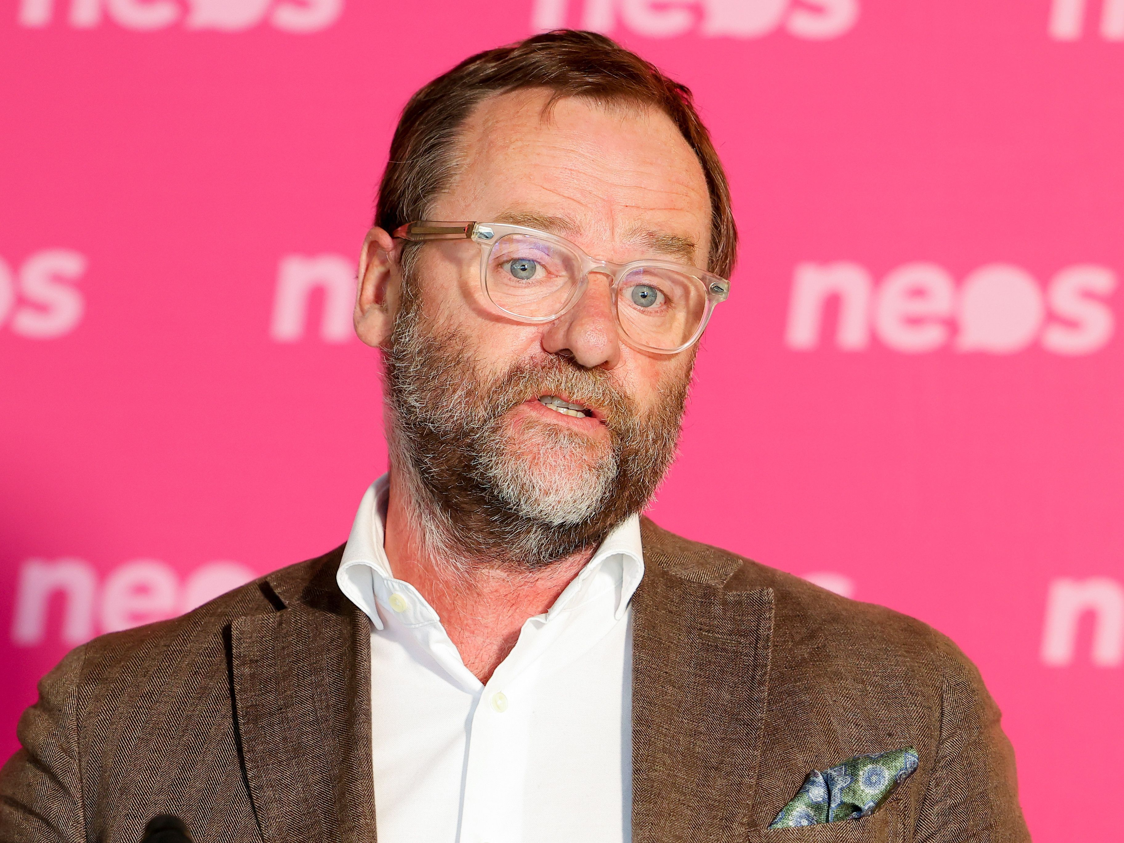 Sepp Schellhorn (NEOS) verabschiedet sich aus der Politik.