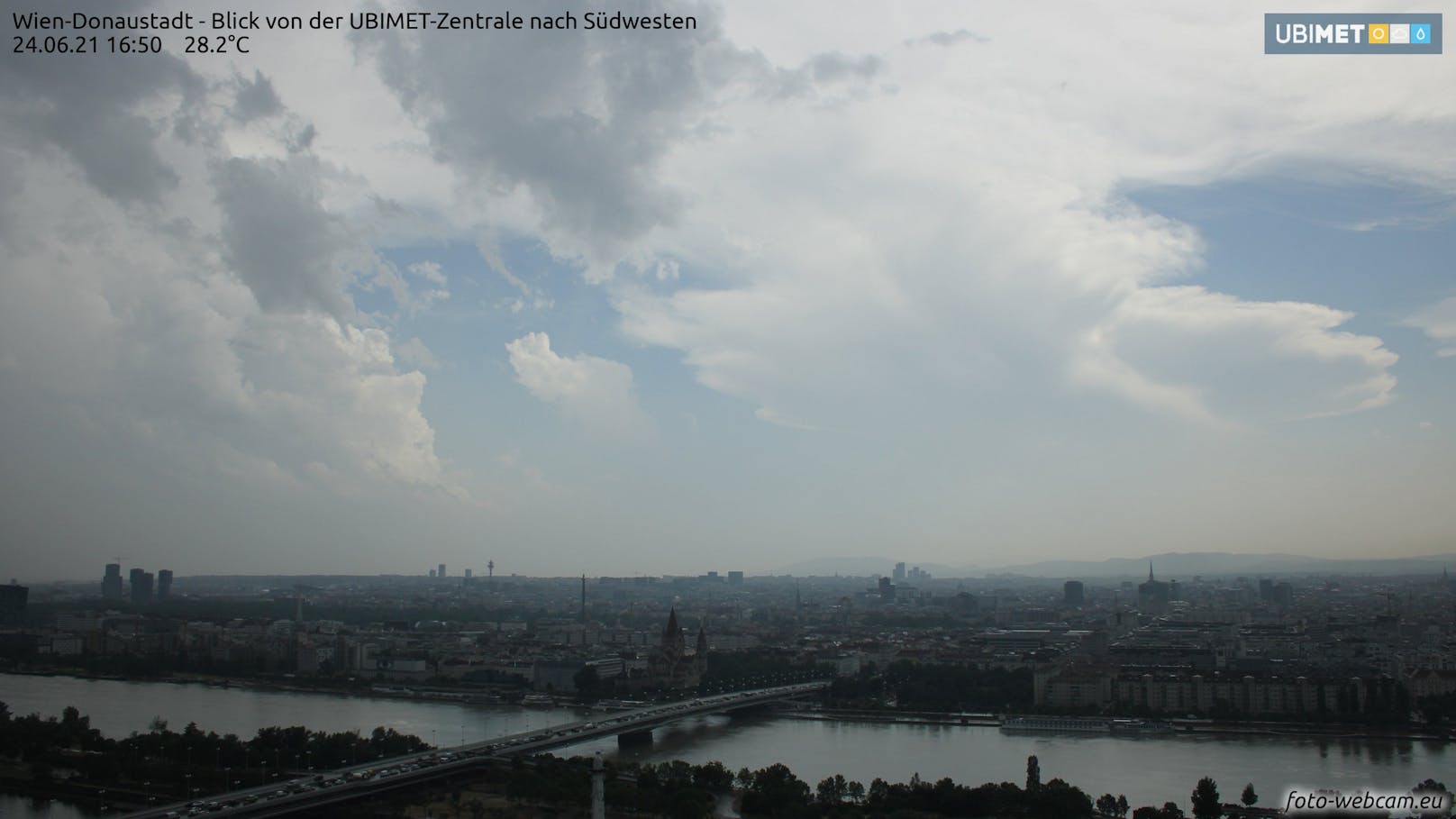 Warnstufe Rot im gesamten Stadtgebiet: So zog das Gewitter am Donnerstag Nachmittag über Wien.
