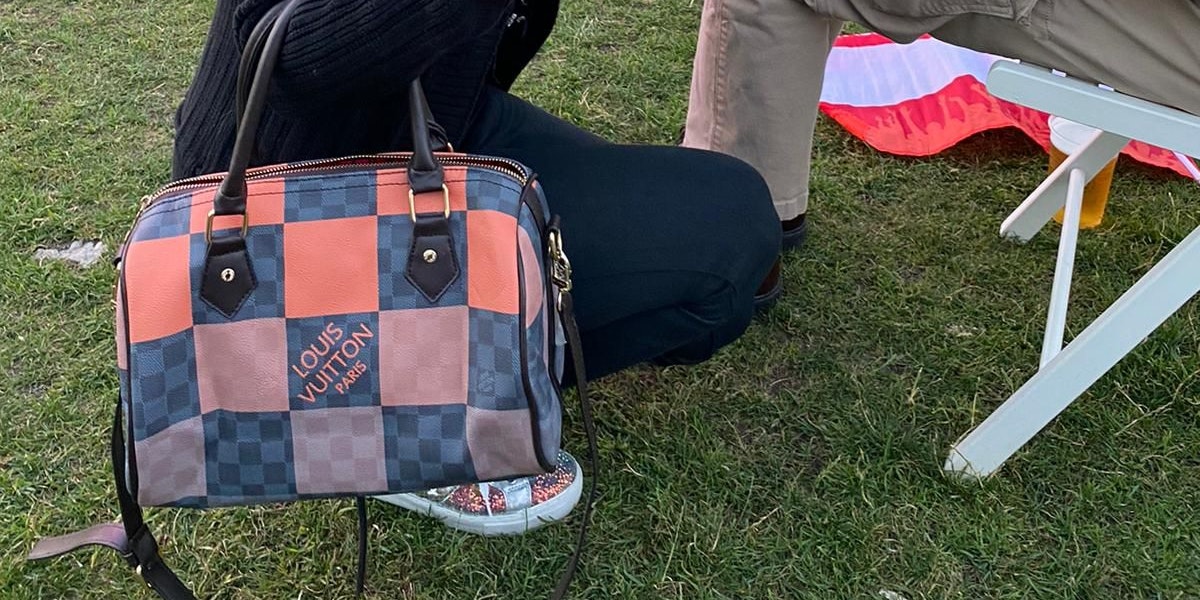 Bienchen mit neuer Tasche