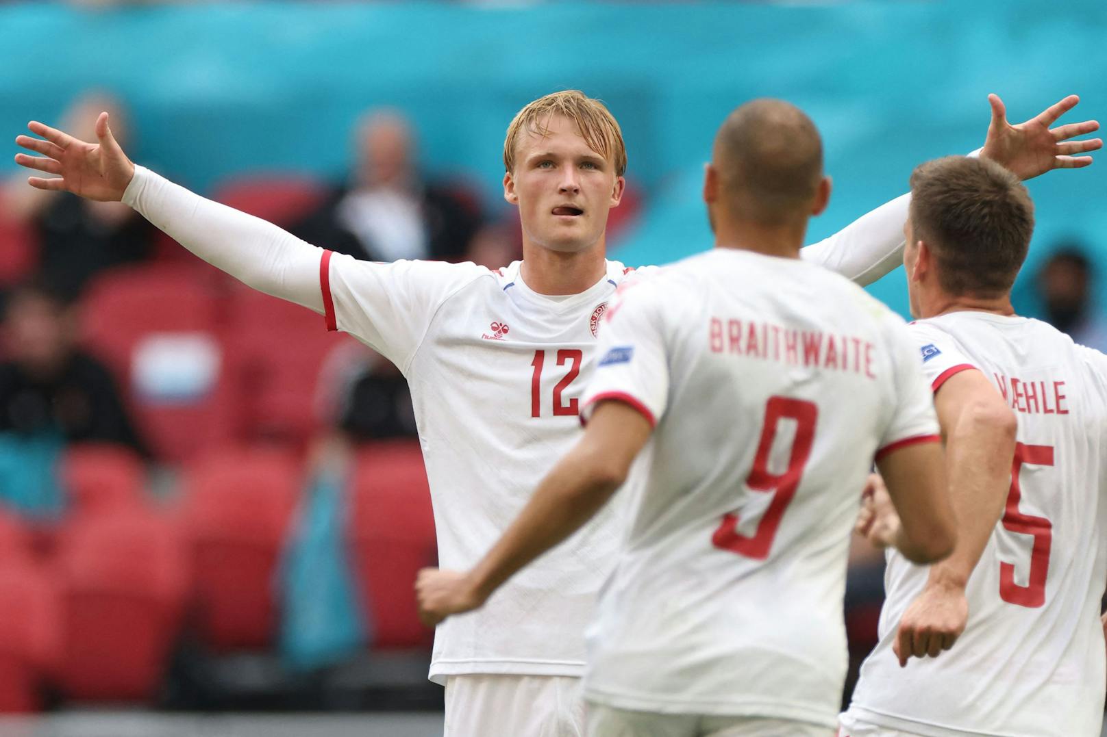 Kasper Dolberg schießt Dänemark ins Viertelfinale 