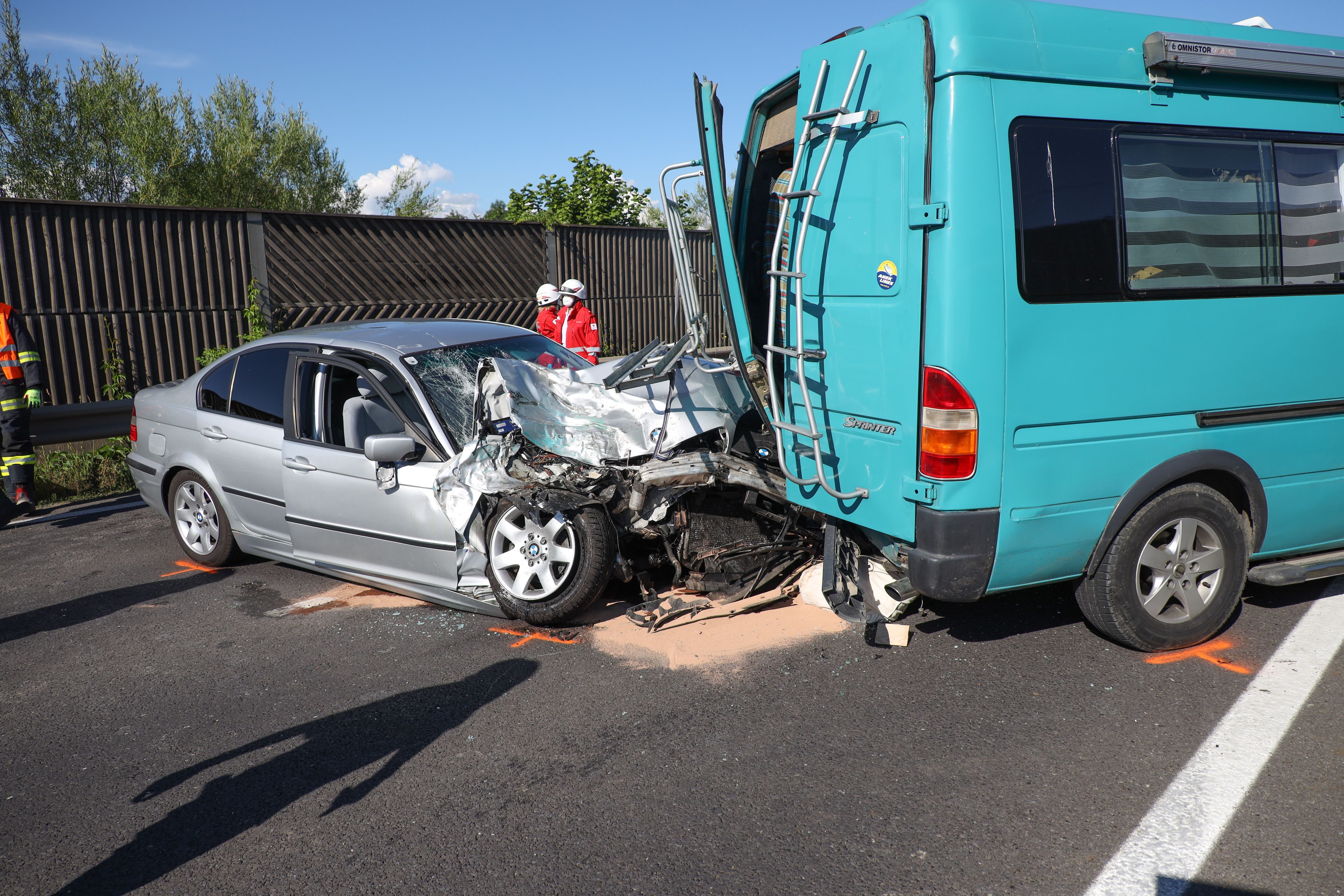 Unter den neun Verletzten beim Crash auf der B1 sind auch Kinder