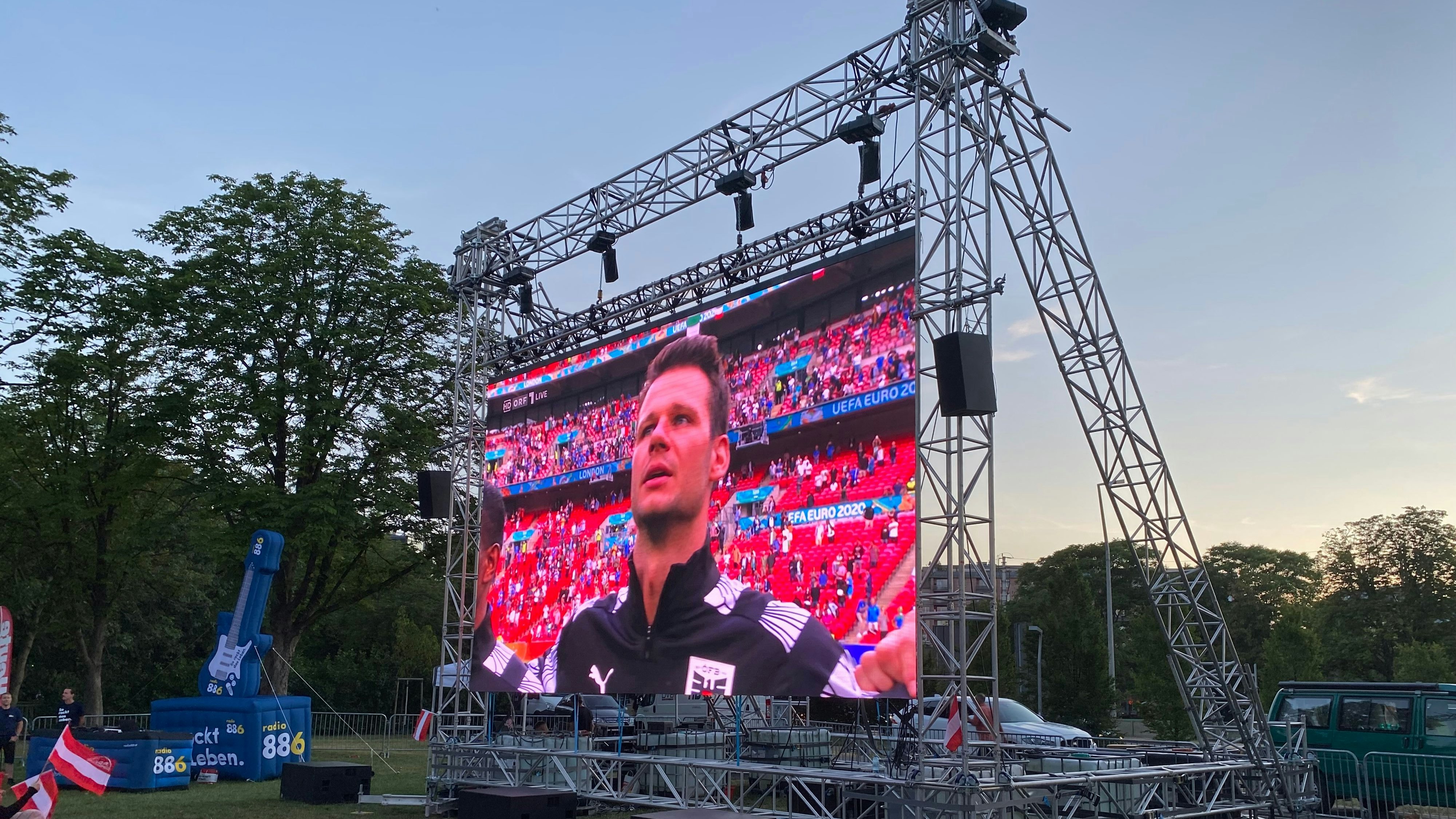 Der EM-Krimi Österreich gegen Italien beim "Heute"-Public-Viewing