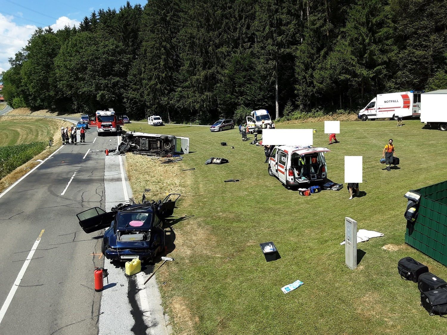 Zehn Verletzte nach schwerem Unfall bei Dobl-Zwaring.