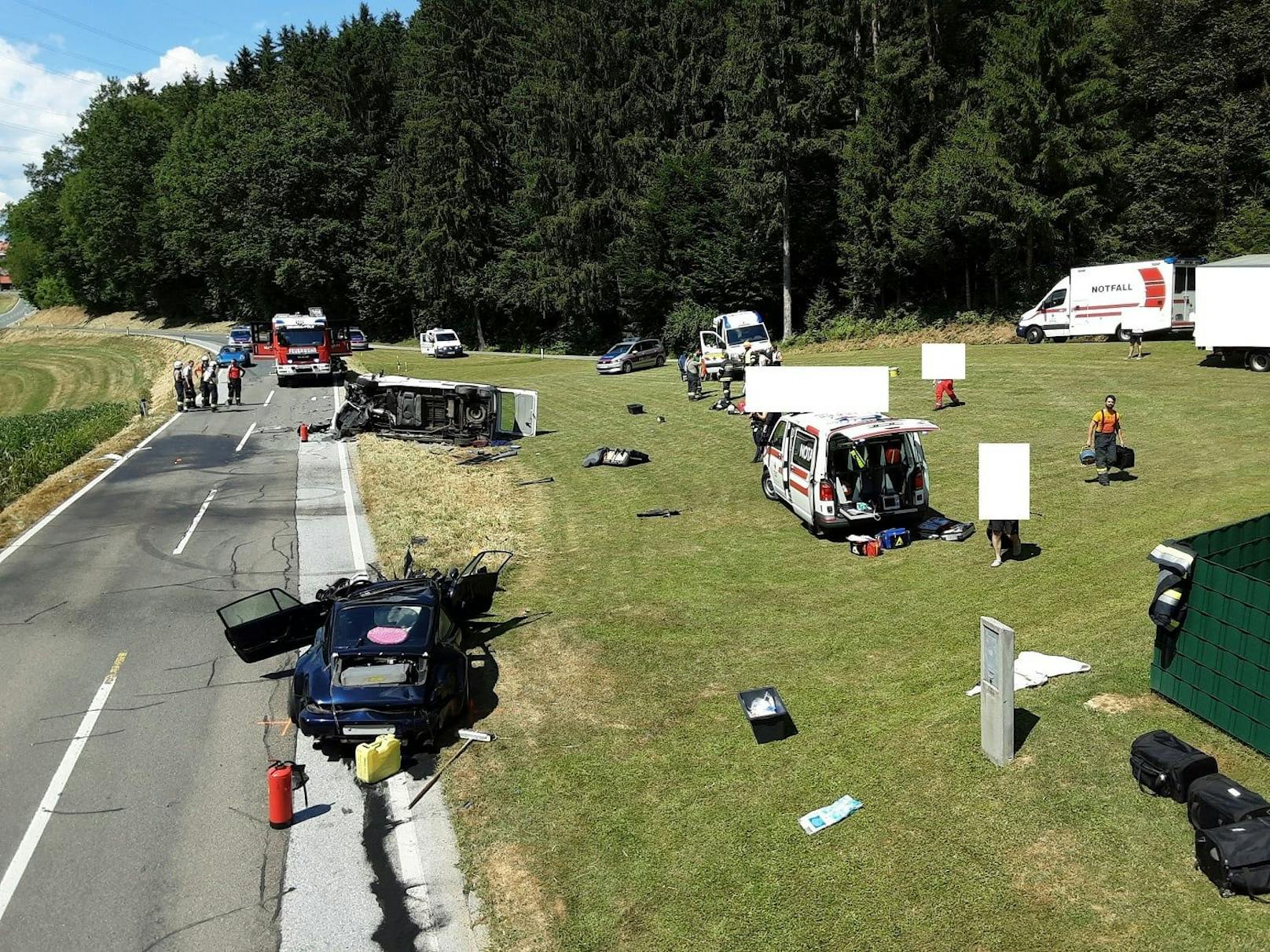 Zehn Verletzte nach schwerem Unfall bei Dobl-Zwaring.