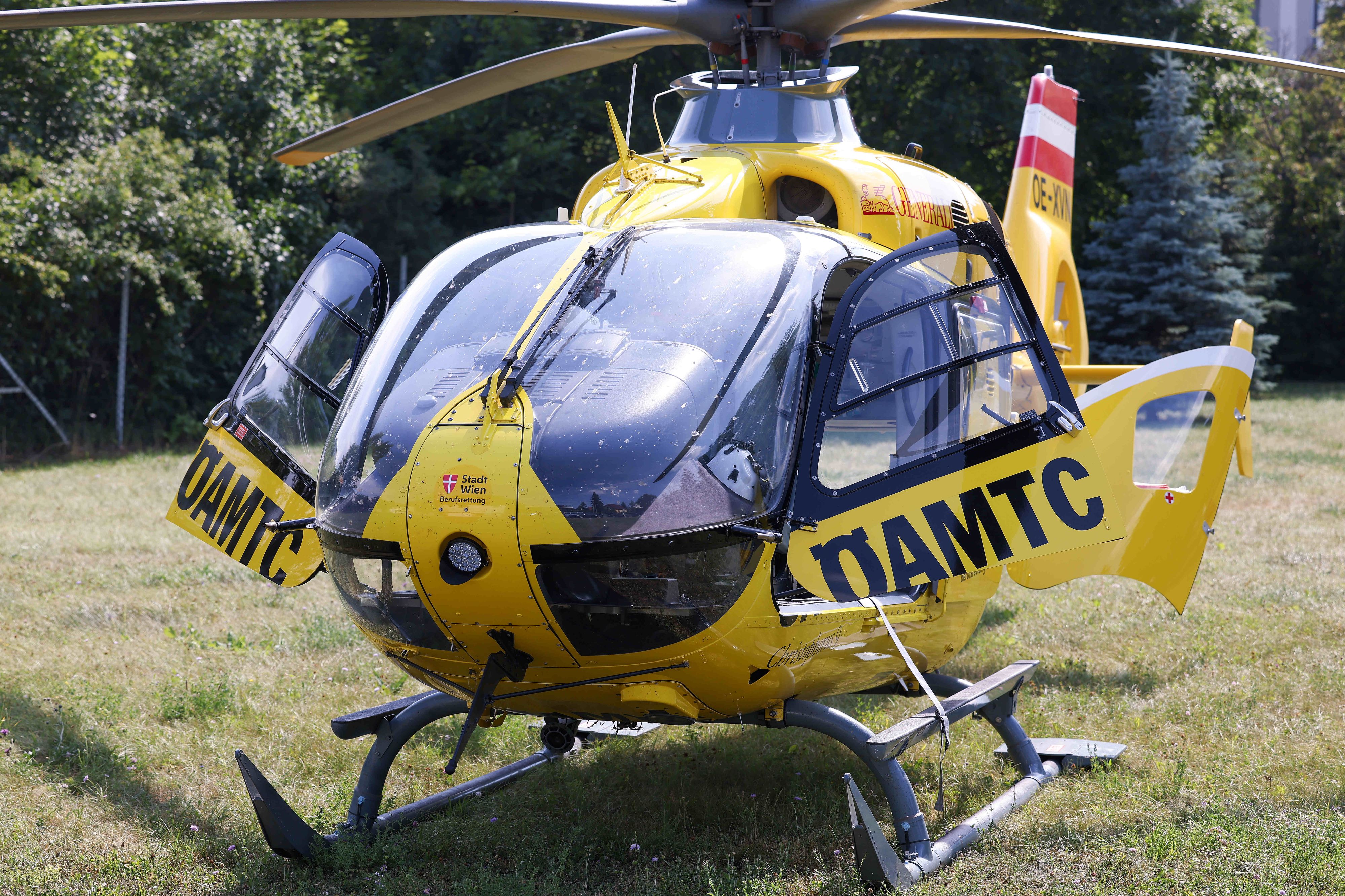 Das Kind wurde mit dem Rettungshubschrauber ins Krankenhaus gebracht. Sein Zustand soll letzten Informationen zufolge stabil sein. Symbolbild.