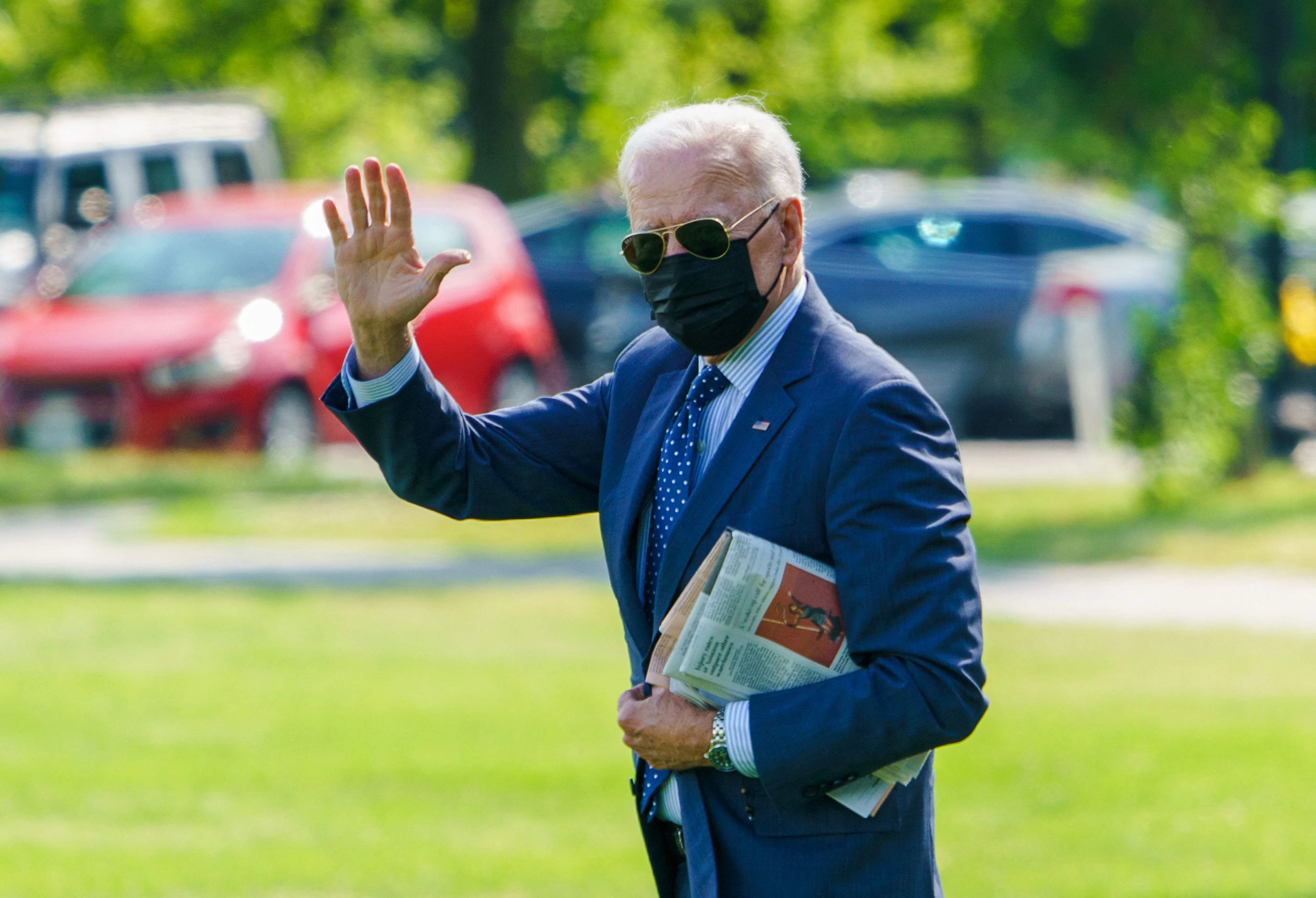Download von www.picturedesk.com am 03.06.2021 (15:31).  US President Joe Biden arrives on The Ellipse, south of the White House, to board Marine One in Washington, DC on June 2, 2021, as he departs for Rehoboth Beach, Delaware. (Photo by MANDEL NGAN / AFP) - 20210602_PD9528 - Rechteinfo: Rights Managed (RM) Nur für redaktionelle Nutzung! Werbliche Nutzung erfordert Freigabe: bitte schicken Sie uns eine Anfrage.