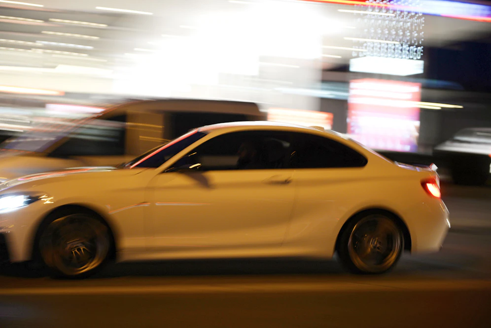 Die Teilnehmer würden nicht der klassischen Tuning-Szene anzurechnen sein, so die Polizei in einer Aussendung. 