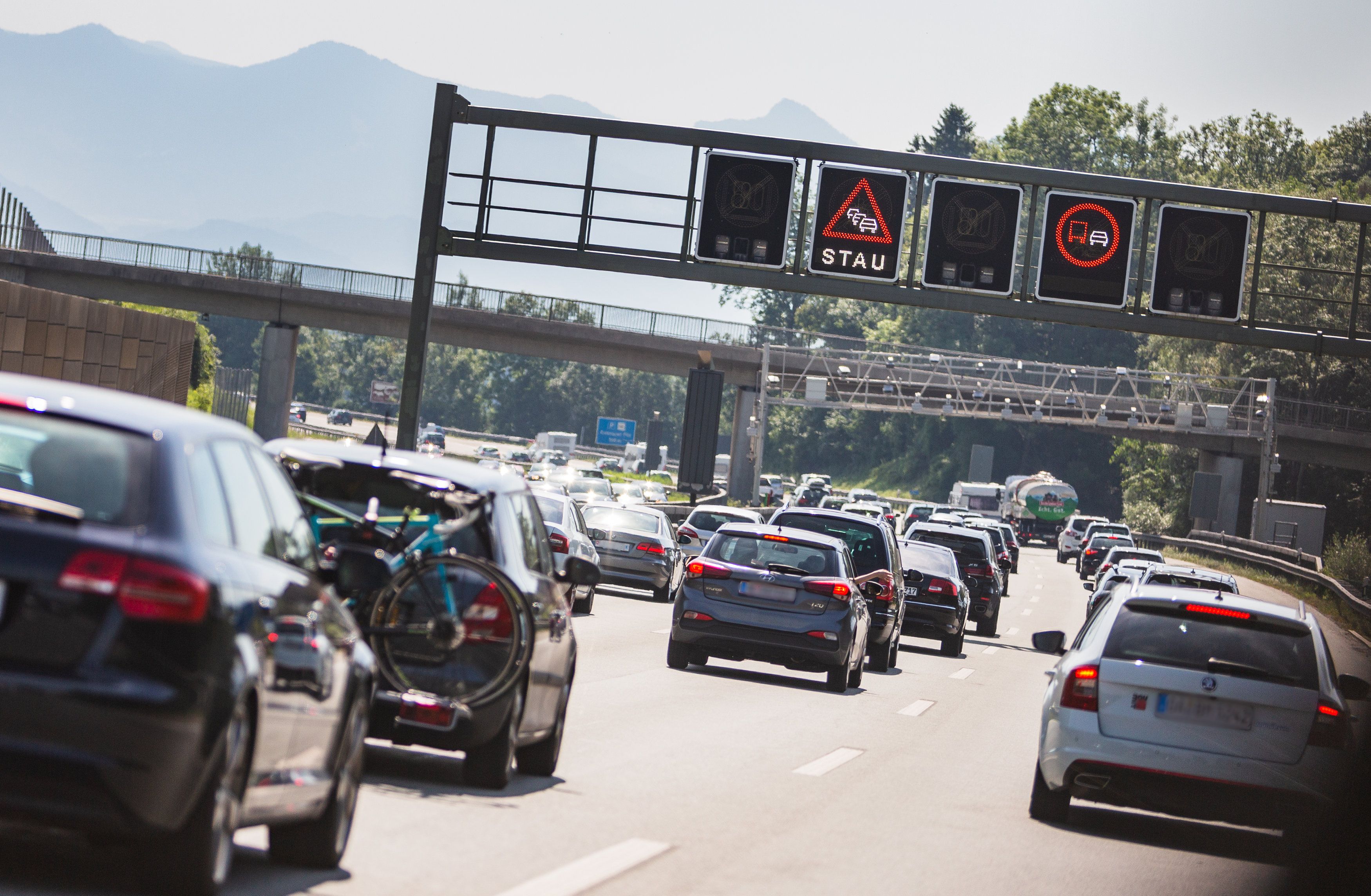 In Österreich kommt es am verlängerten Wochenende wohl vermehrt zu Staus. Symbolbild. 