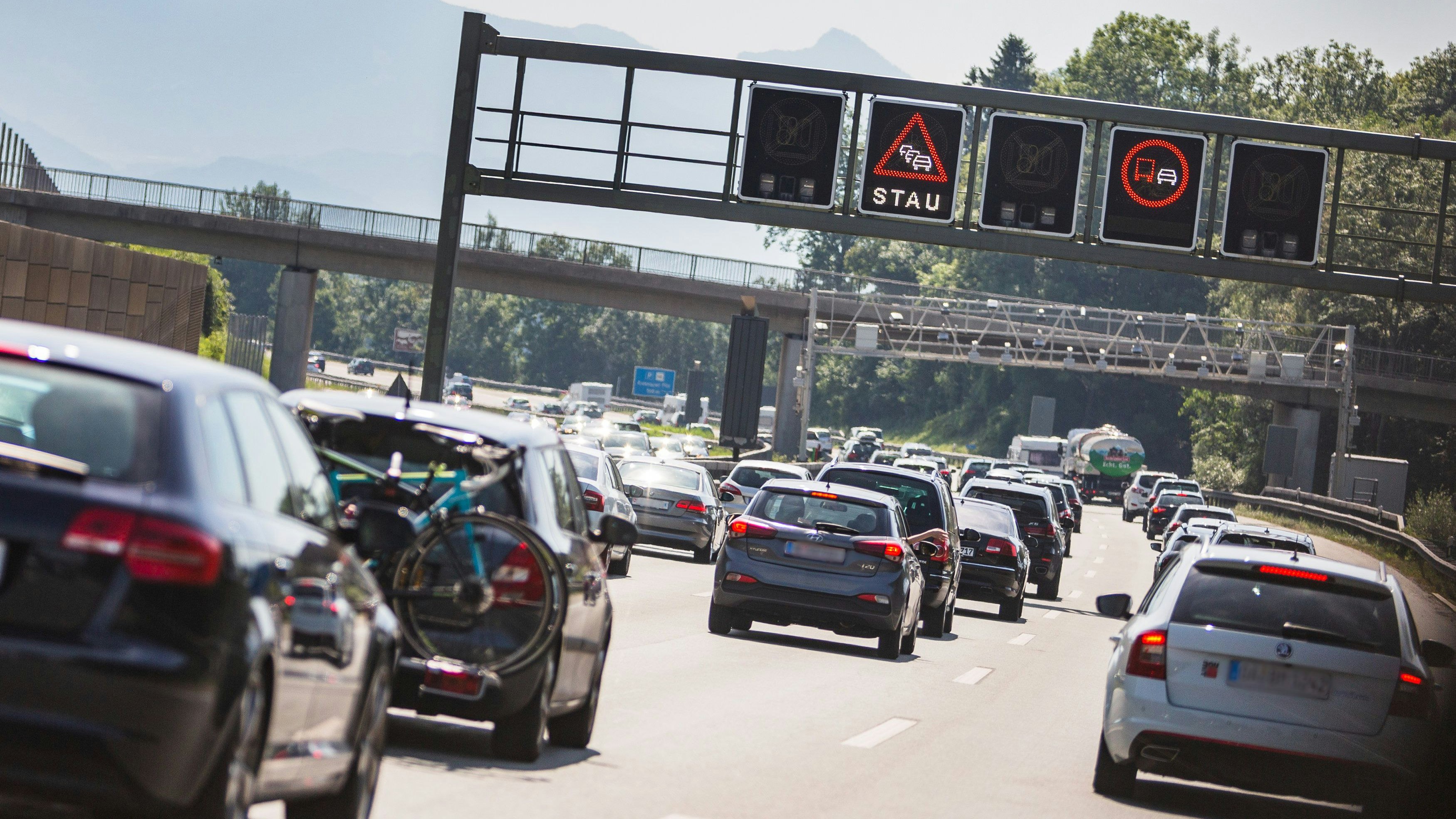 In Österreich kommt es am verlängerten Wochenende wohl vermehrt zu Staus. Symbolbild. 