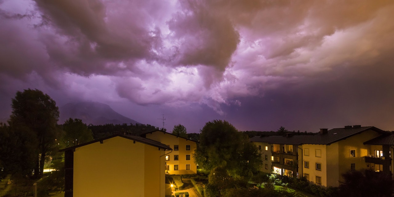 Neue Unwetter kommen - diese Regionen trifft es heute ...