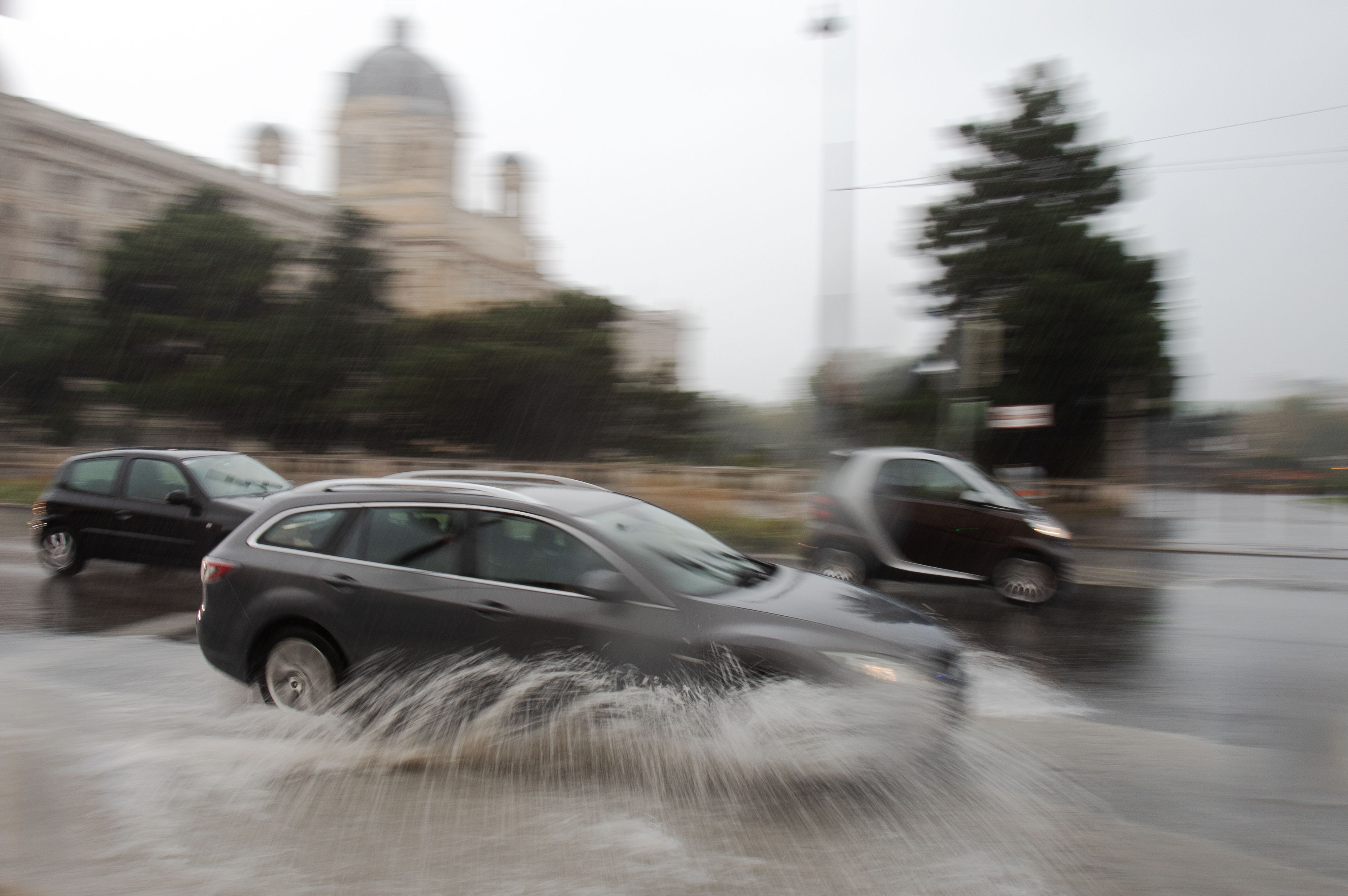 Starkregen kommt auf Wien zu. Das erwartet dich beim Wetter die nächsten Tage.
