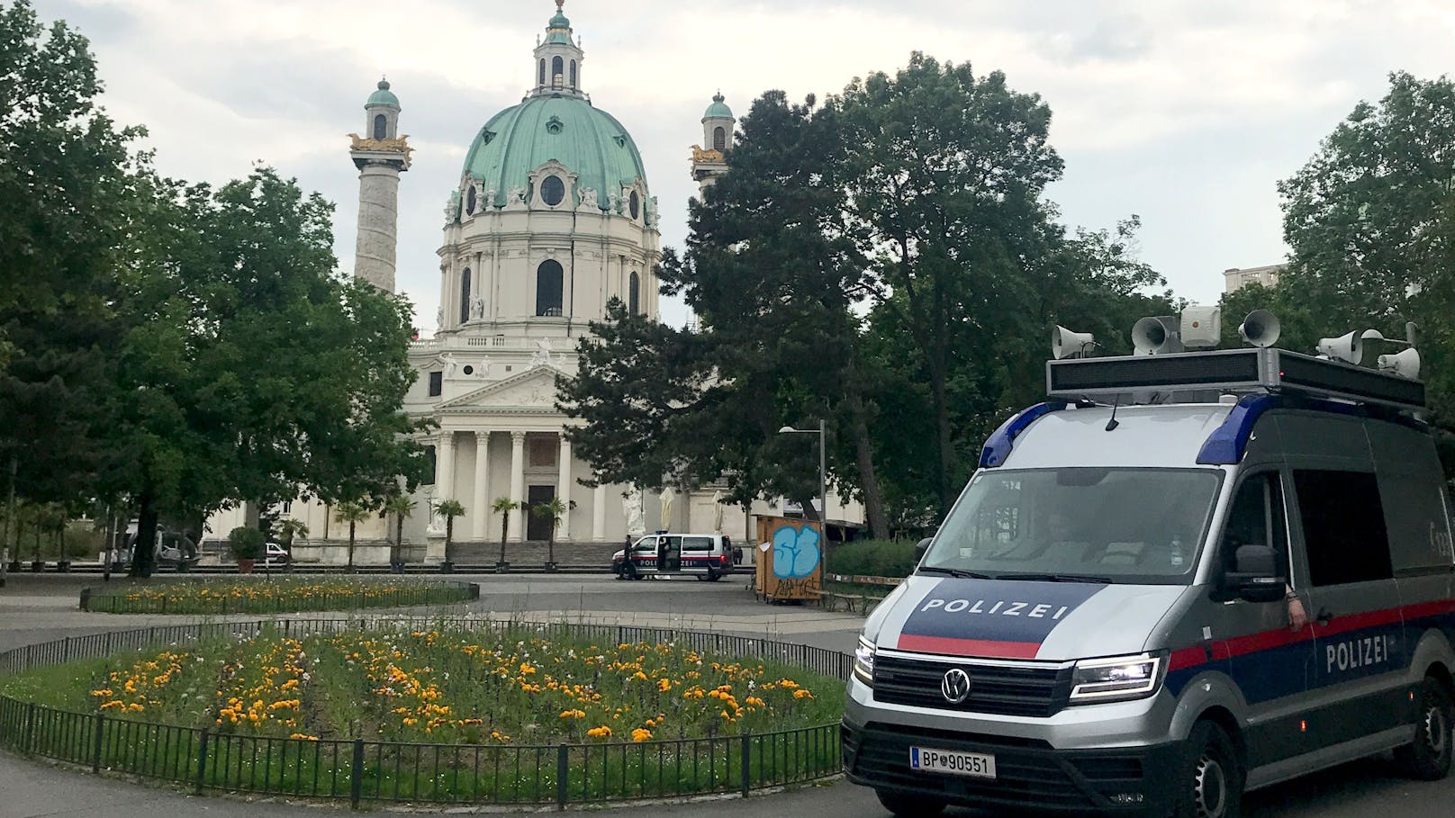 Polizei am Karlsplatz in Wien.&nbsp;