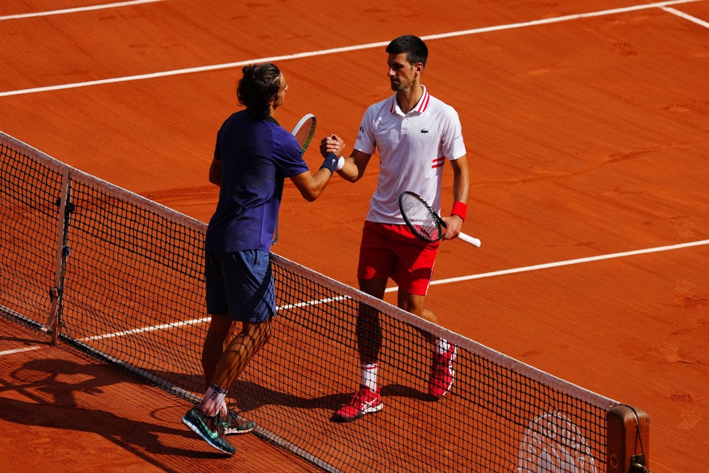 Lorenzo Musetti muss sich gegen Novak Djokovic geschlagen geben.
