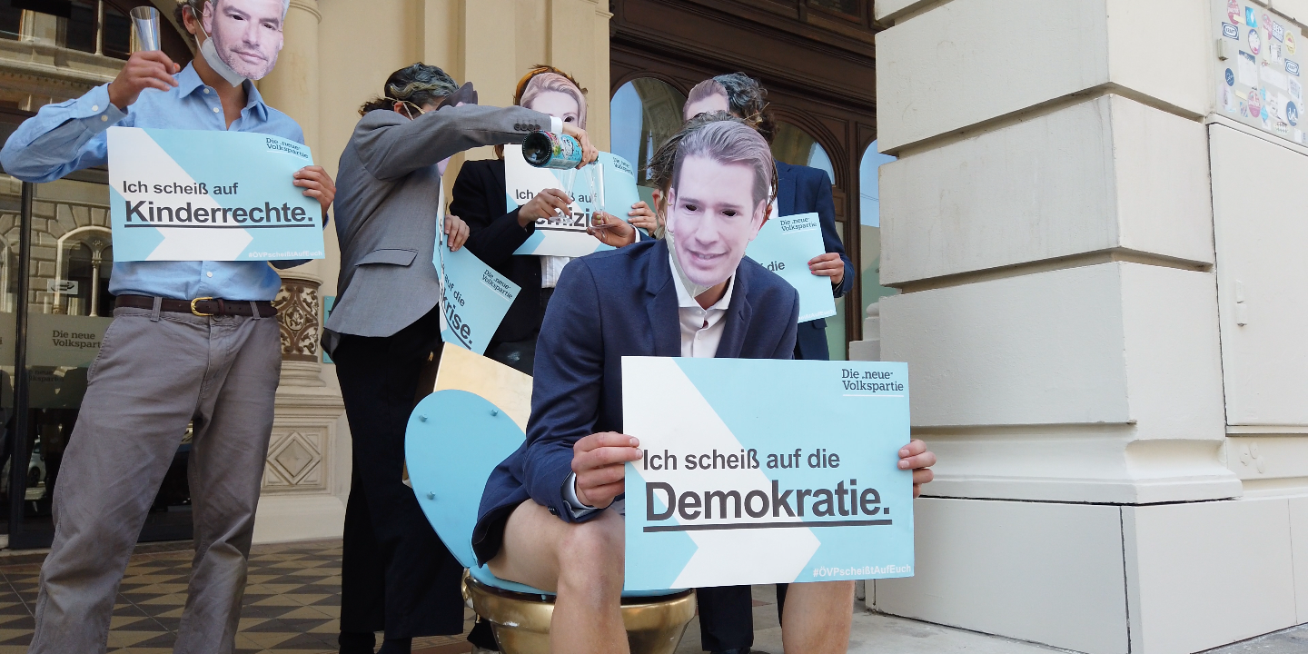 Gruppenfoto der Fake-Minister