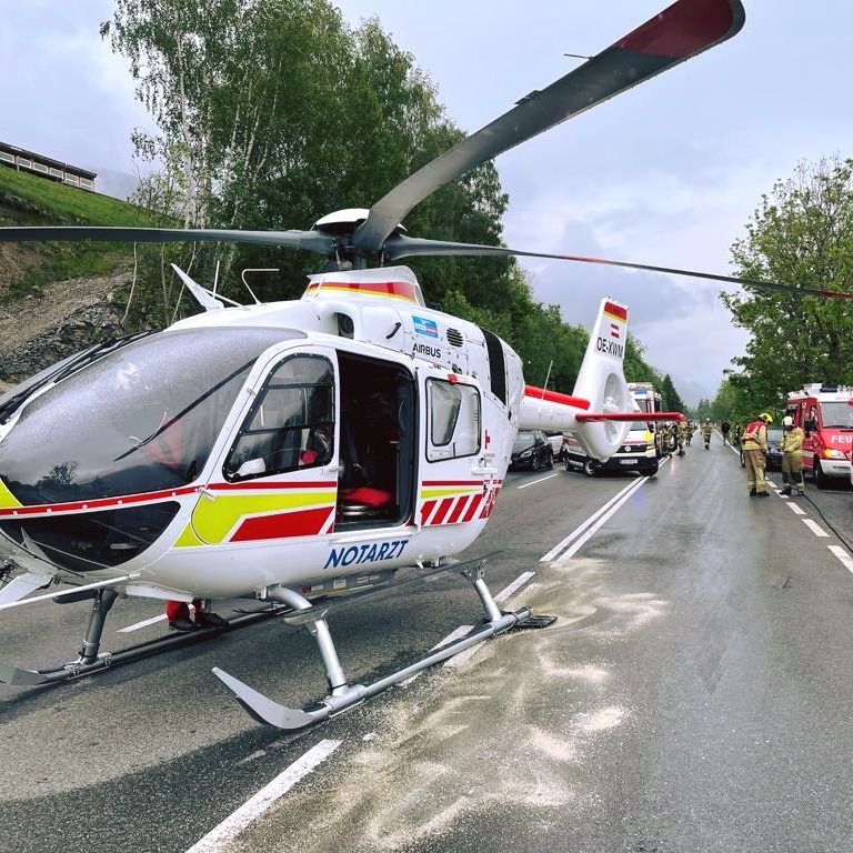 Die Einsatzkräfte konnten nur noch den Tod des 56-Jährigen feststellen.