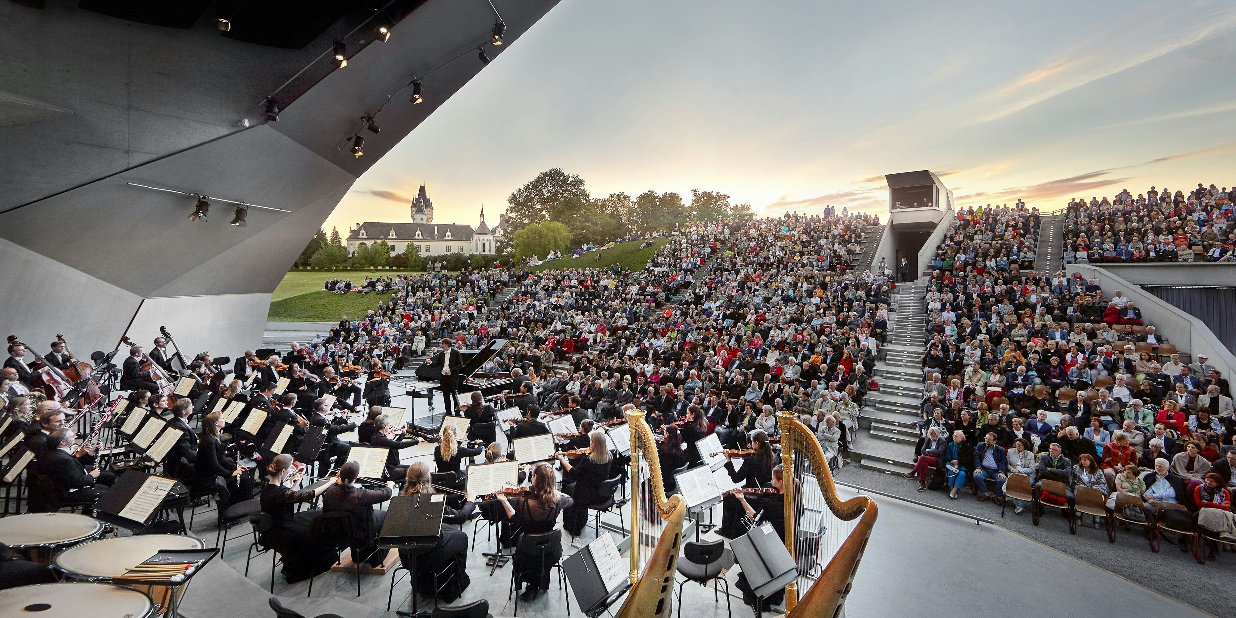 Am 11. Juli erklingt die zauberhafte Musik aus den acht Harry Potter Filmen unter dem Wolkenturm in Grafenegg. 