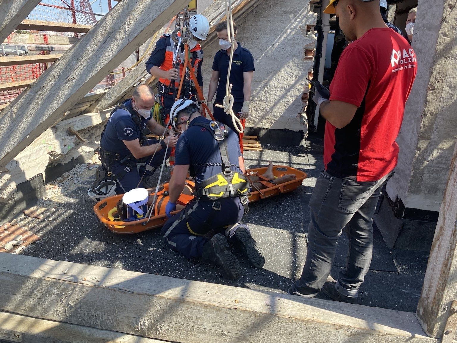 Die Berufsfeuerwehr im Einsatz.