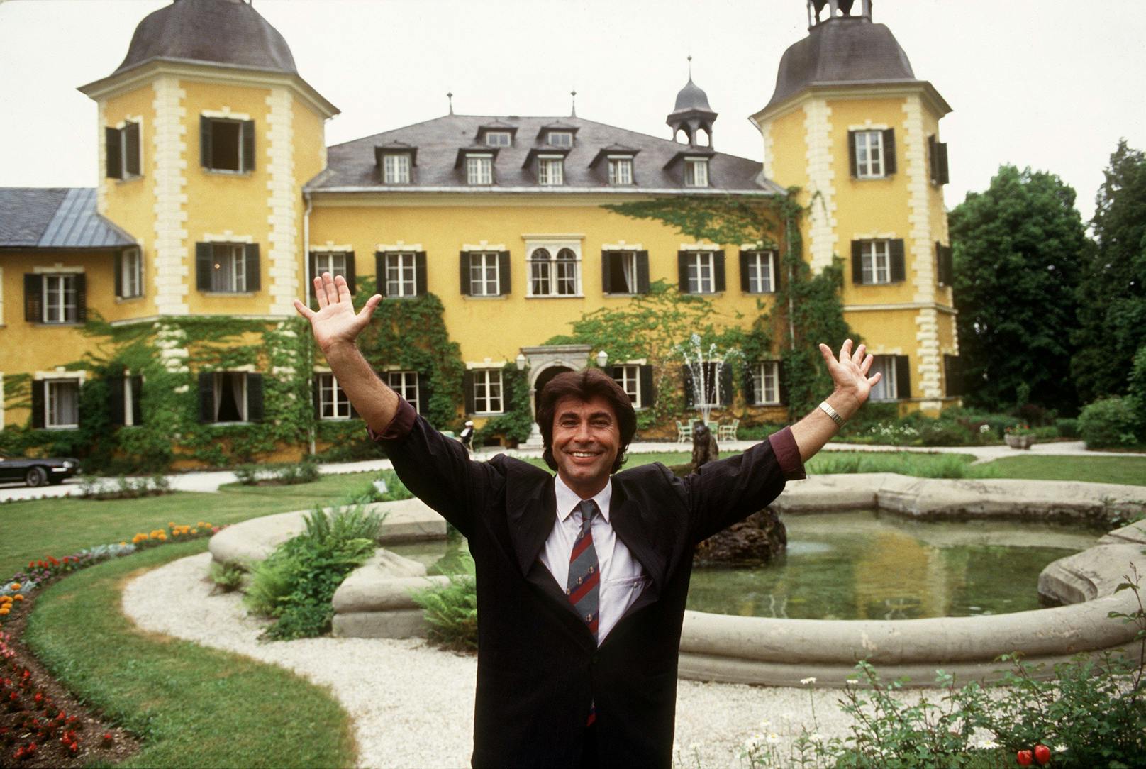 1989 feierte er als Hotelchef Lennie Berger ein fulminantes Comeback in der RTL-Serie "Ein Schloss am Wörthersee"