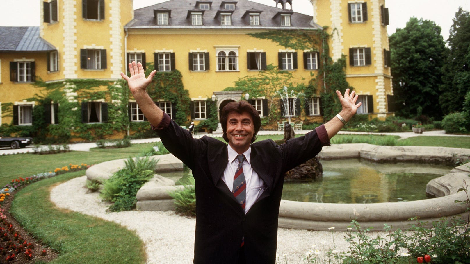 <strong>Roy Black</strong> feierte mit "Ein Schloss am Wörthersee" riesige Erfolge.&nbsp;Am 9. Oktober 1991 starb er im Alter von 48 Jahren an Herzversagen.