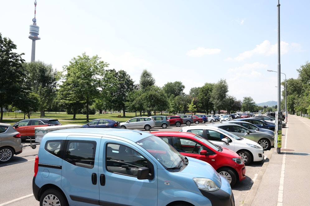 In der Donaustadt sind freie Parkplätze oft Mangelware.