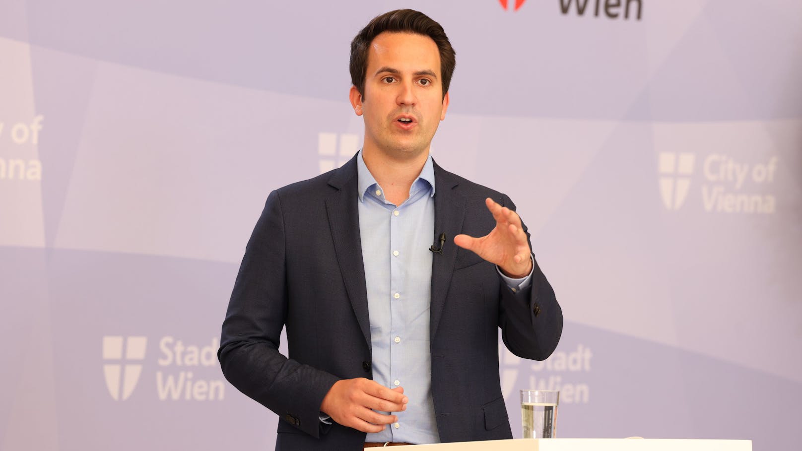 Vizebürgermeister Christoph Wiederkehr verstärkt Kinderschutz.