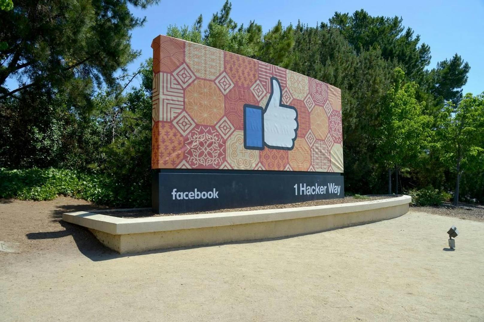 Die Studentin löschte die Inhalte sofort. Das Bild wurde am Hauptsitz von Facebook in Menlo Park, Kalifornien, geschossen.