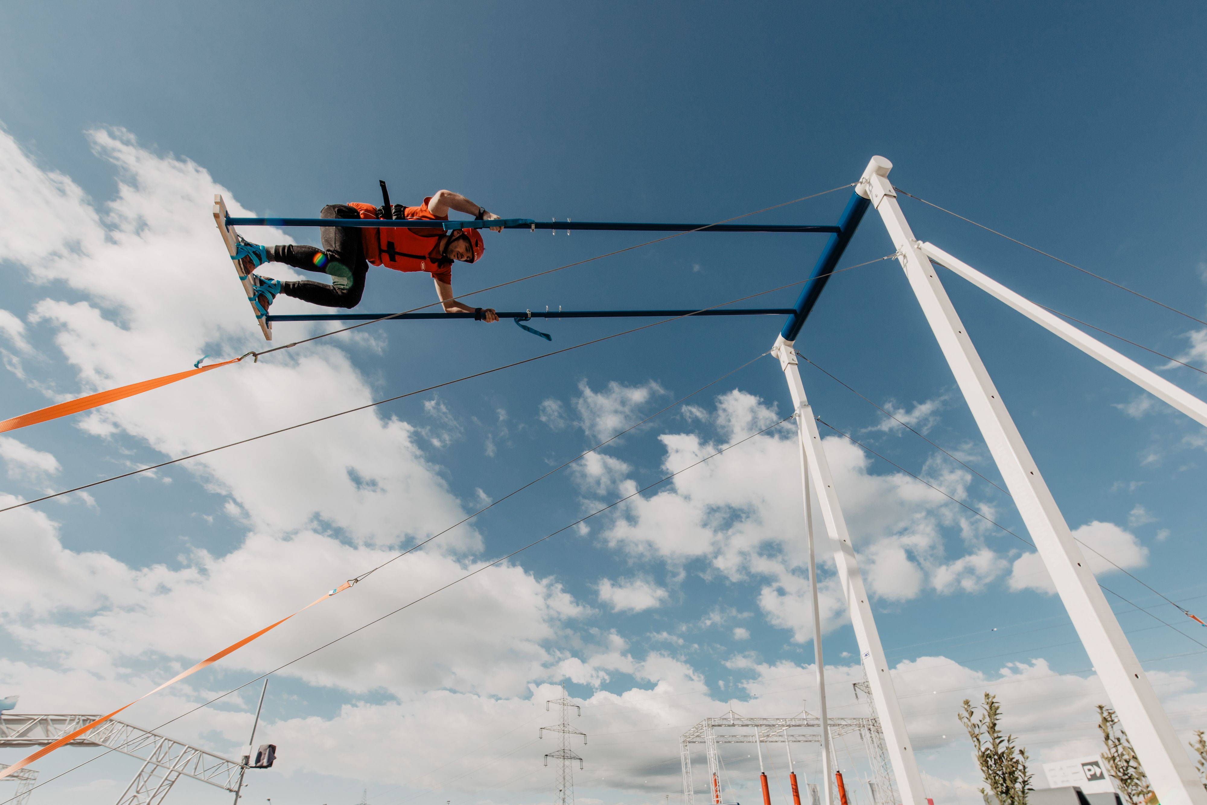 Im Actionpark "Wipeout" am Parndorfer Fashion-Outlet Areal wartet eine neue Attraktion. 