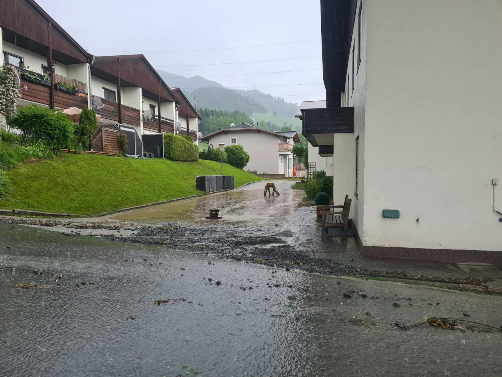 Überflutung am Oberndorfer "Rißberg"