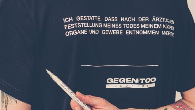 Die pfiffigen Modelle sollen quasi ein Organspendeausweis zum Tragen sein.