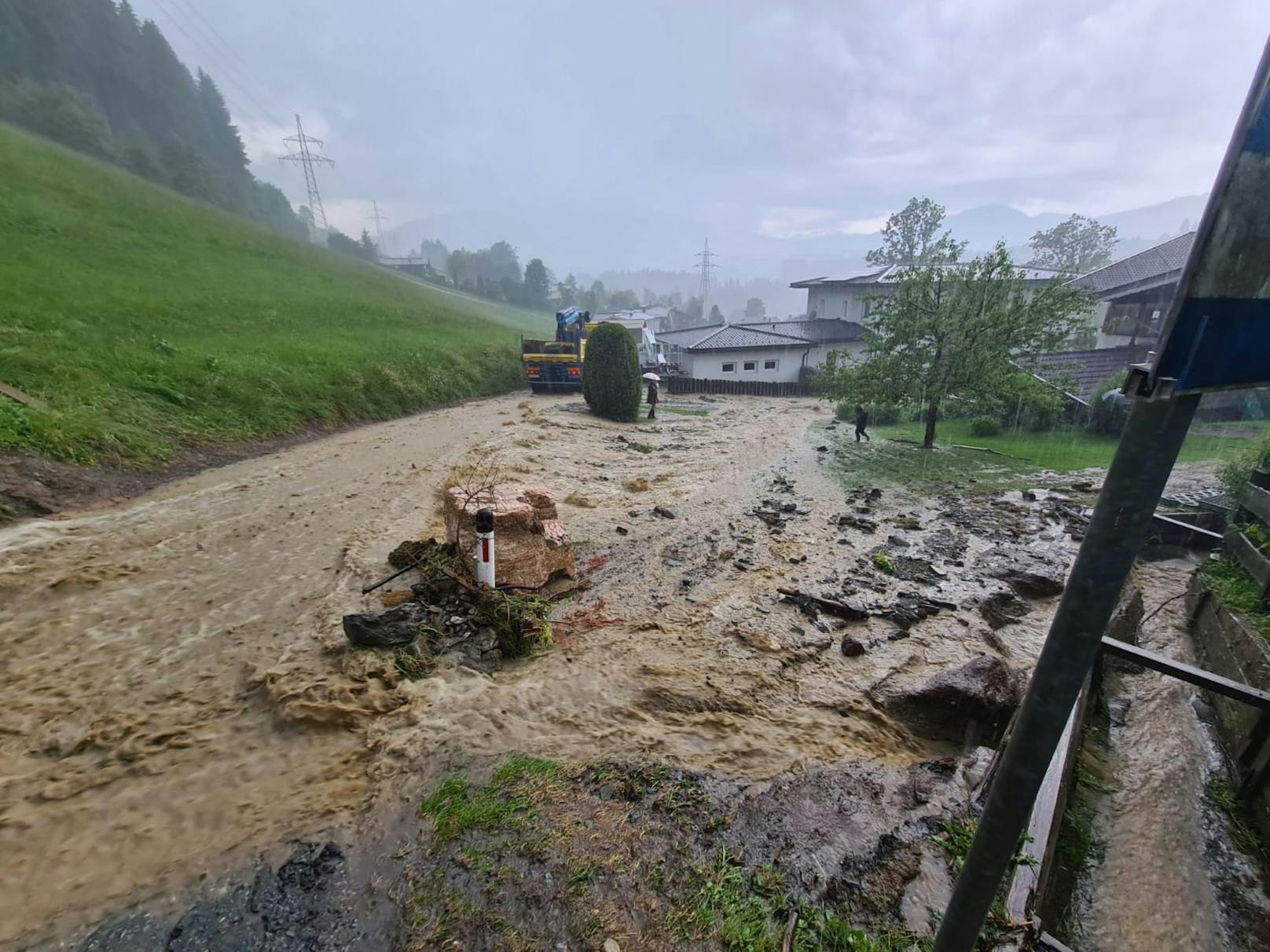 Überflutung am Oberndorfer "Rißberg"