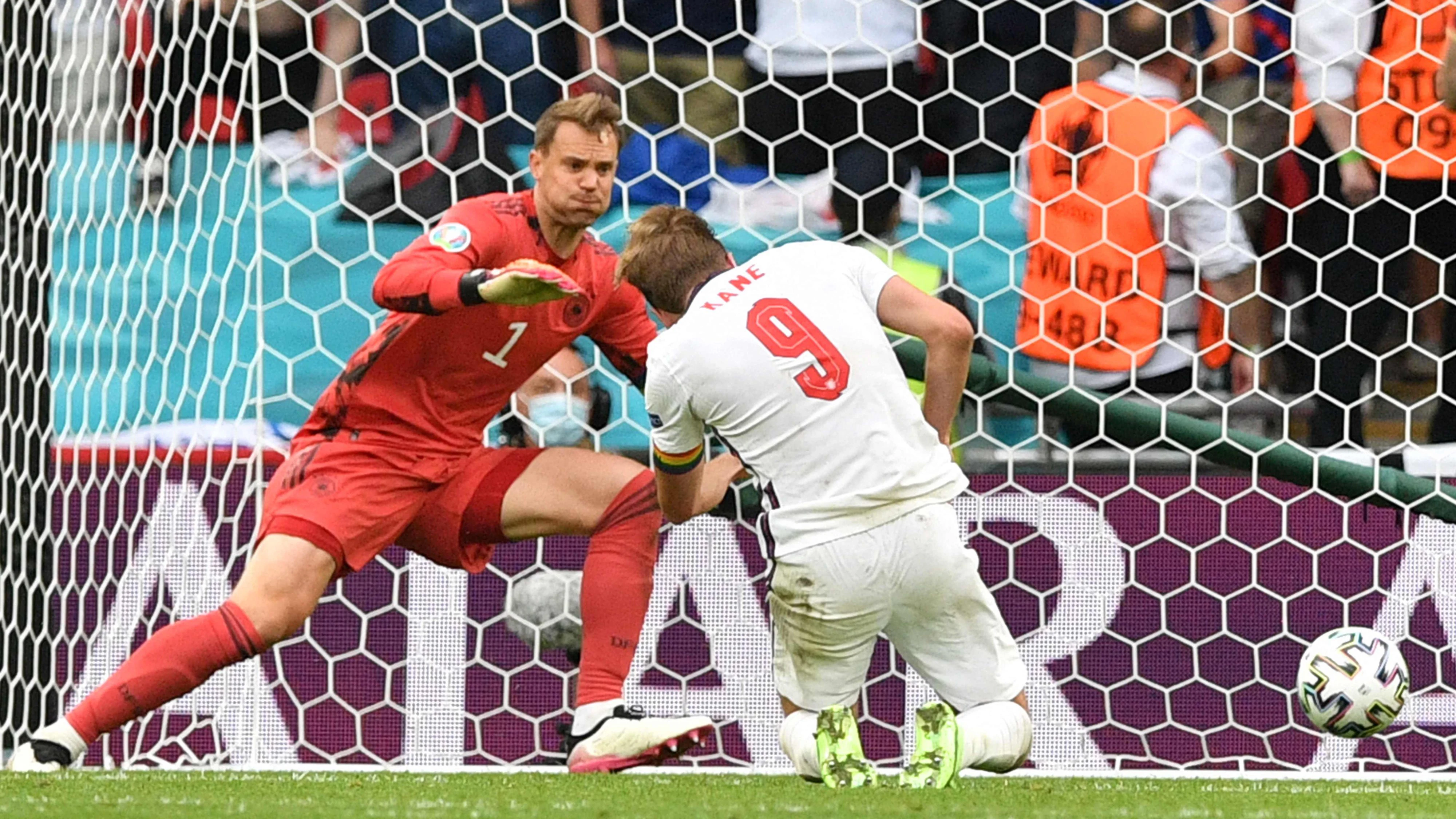 Harry Kane köpfte gegen Manuel Neuer zum entscheidenden 2:0 ein.