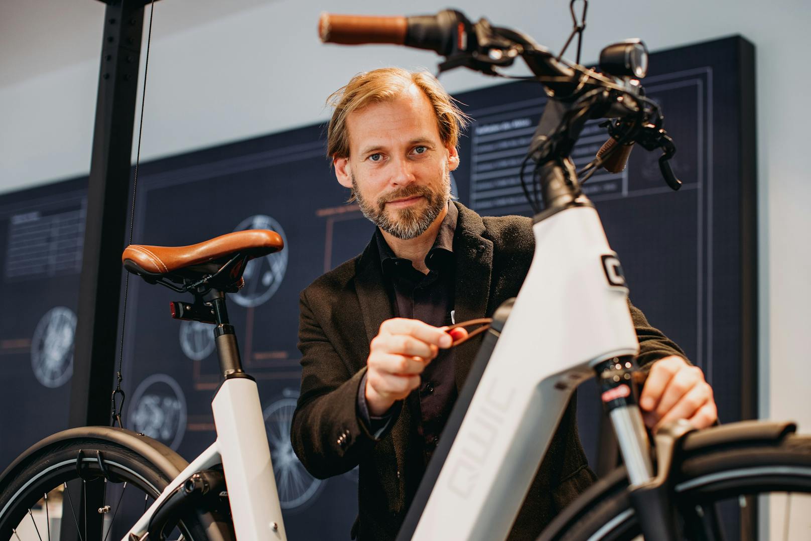 In den österreichischen Markt startet QWIC mit einem Portfolio aus drei E-Bike Modellen: Premium Q, Premium i9 und Premium i7.