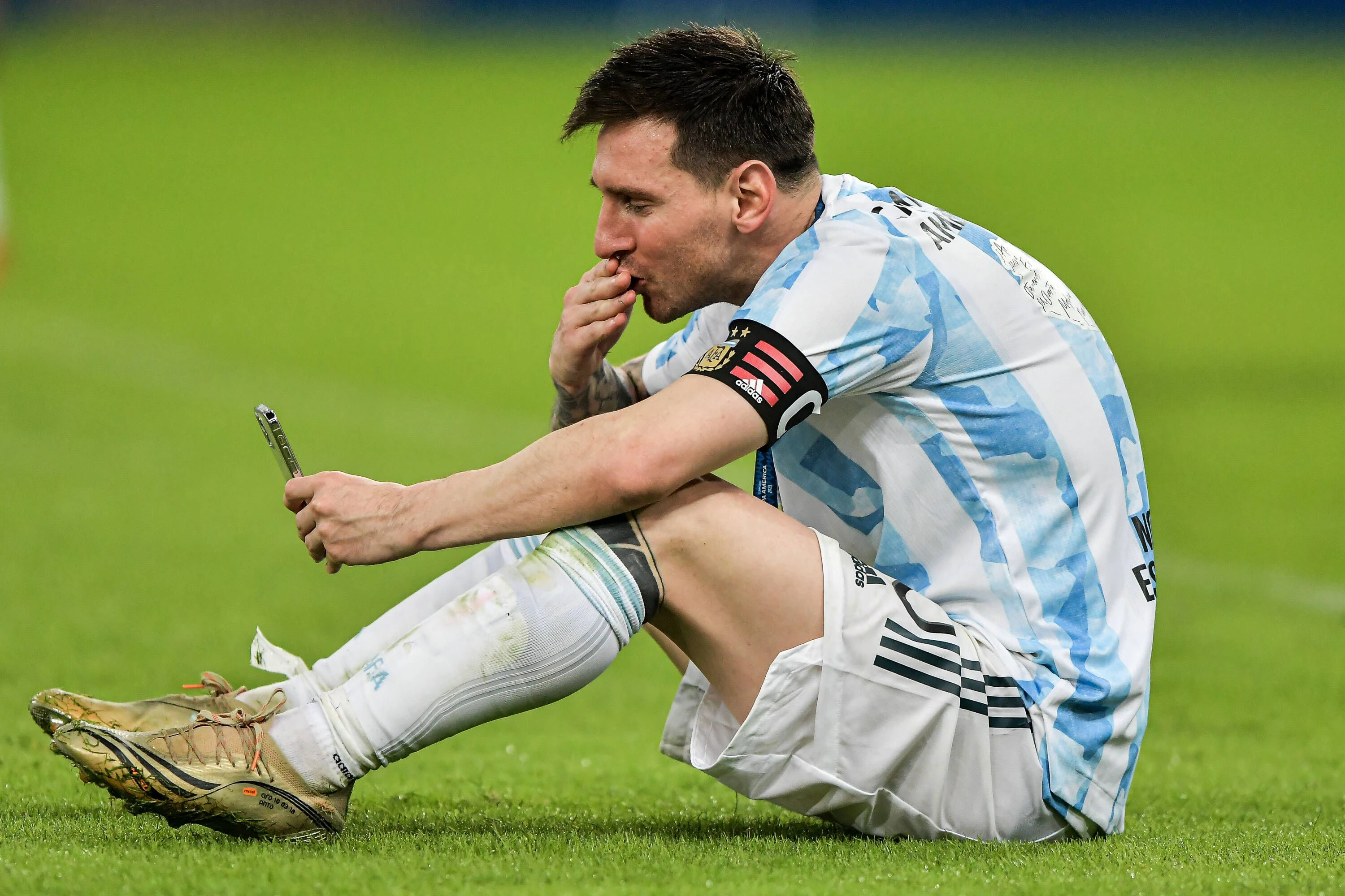 Messi rief noch auf dem Spielfeld seine Familie an.