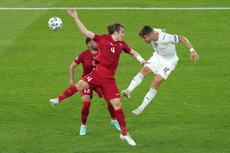 Italien legte mit einem 3:0 gegen die Türkei los. Demiral (Eigentor), Immobile und Insigne sorgten für die Treffer.