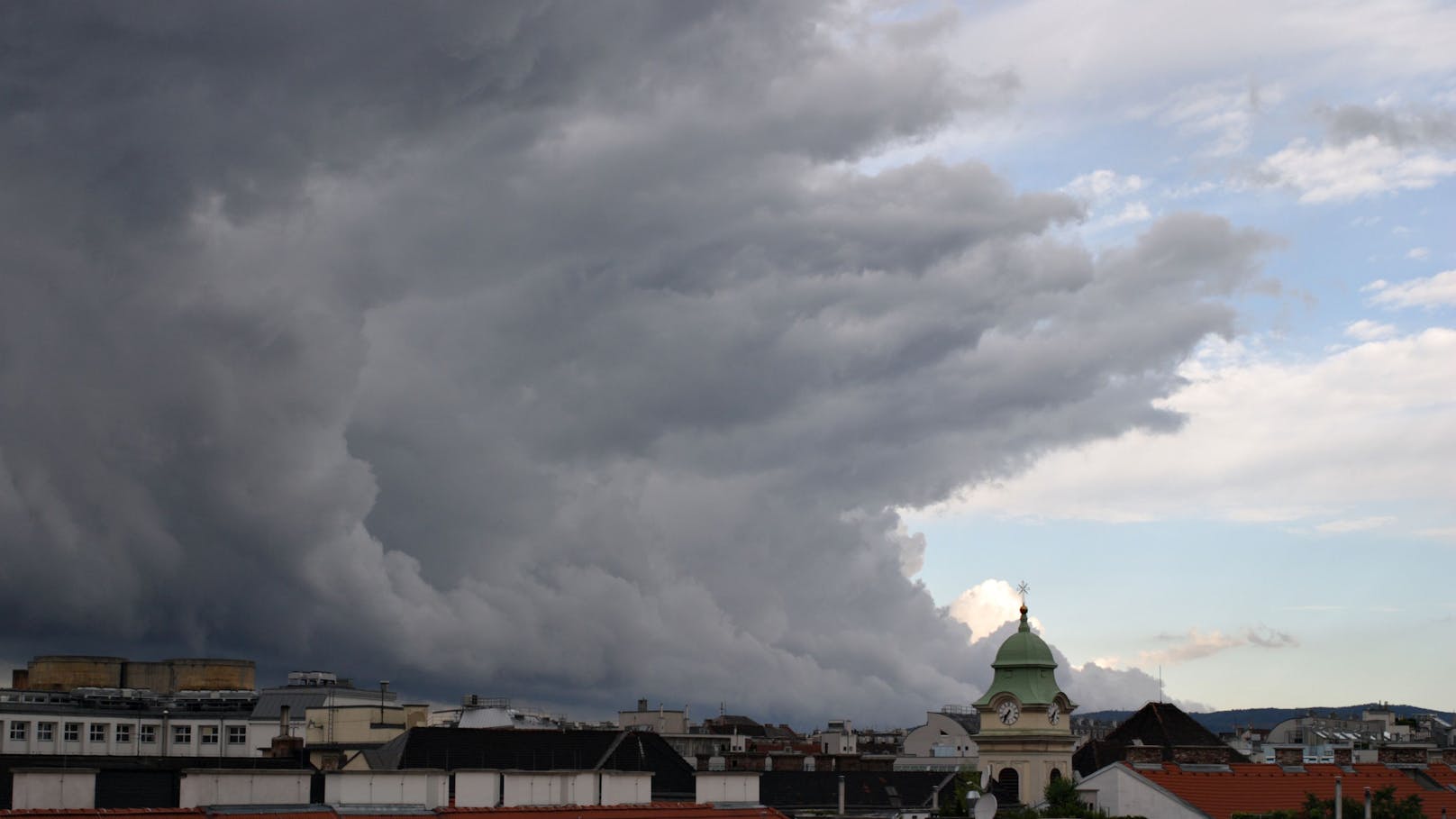 Österreich muss sich am Montag auf Gewitter einstellen.