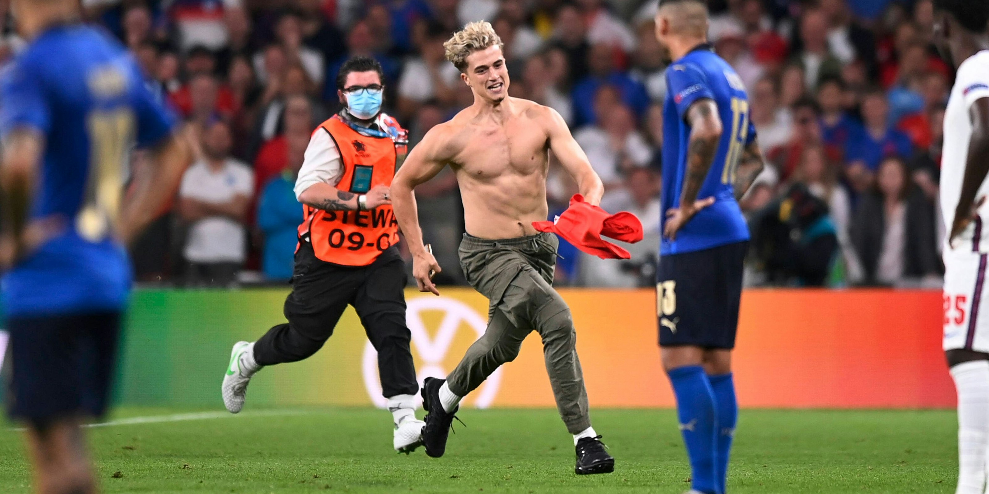 Ein Flitzer sorgte beim Finale für Aufsehen.