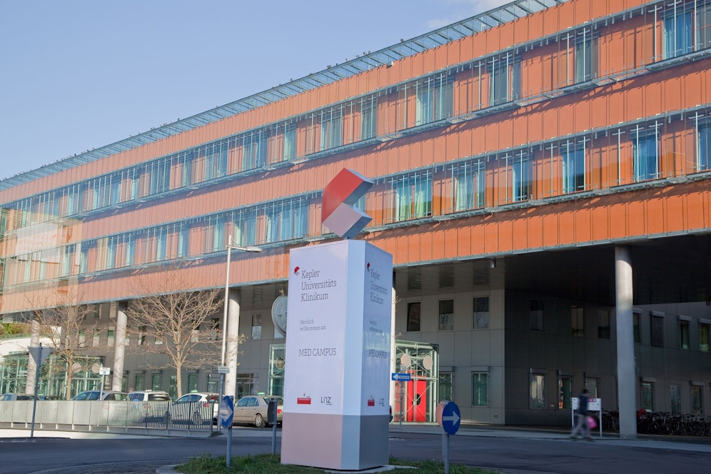 Das Kind wurde ins Keplerklinikum nach Linz gebracht.