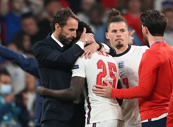 Gareth Southgate (l.)