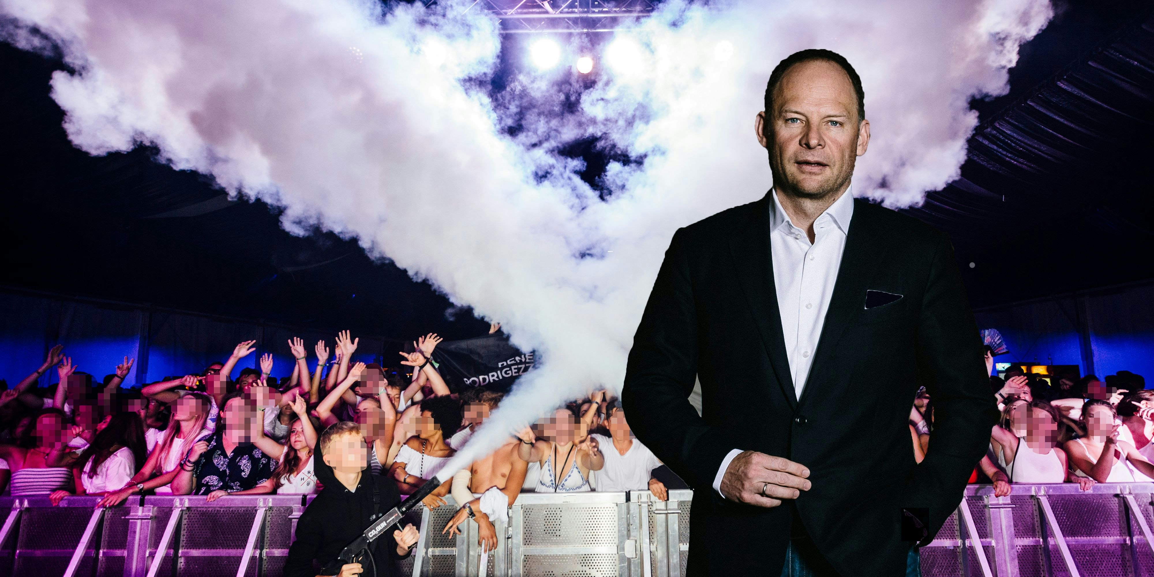 Alexander Knechtsberger (r.) entschuldigt sich