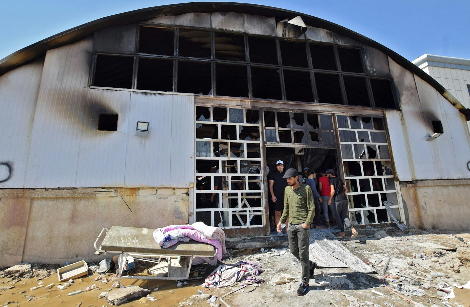 In Nassirija im Südirak starben am Montagabend an einem Großbrand mindestens 52 Menschen. 