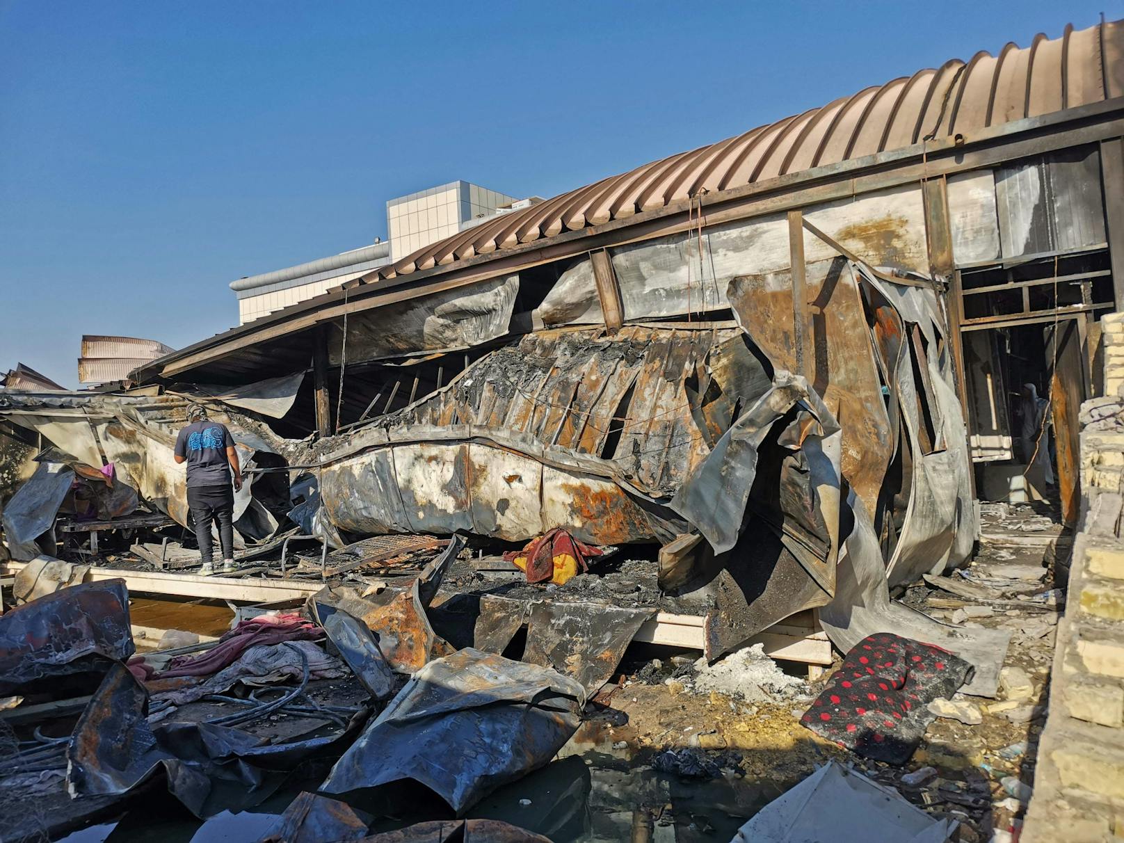 In Nassirija im Südirak starben am Montagabend an einem Großbrand mindestens 52 Menschen. 