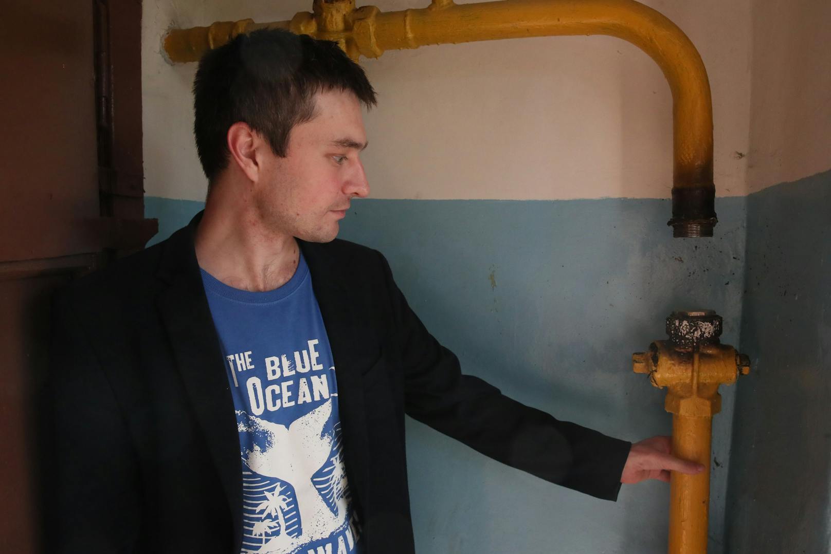 Im Sommer drehen Kommunalbetriebe in ganz Russland einem Großteil ihrer Bürger vorübergehend das warme Wasser ab.