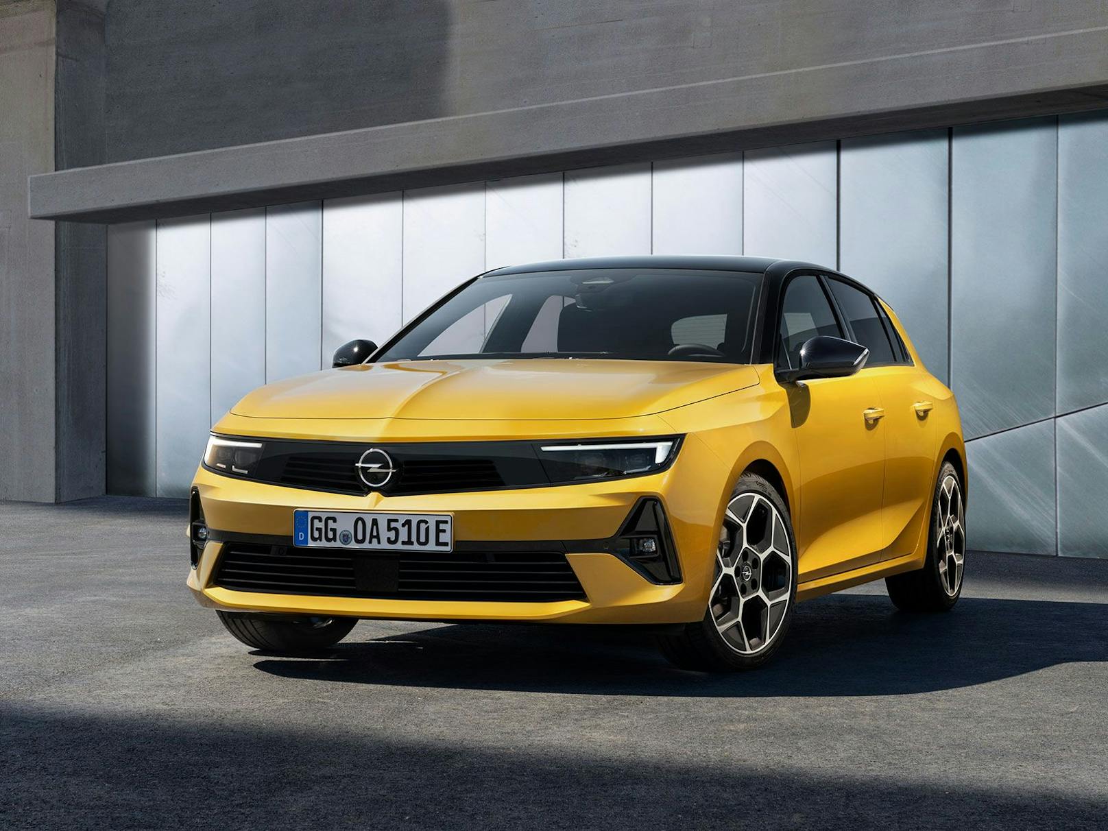 Frontpartie mit dem neuen Opel Vizor-Design