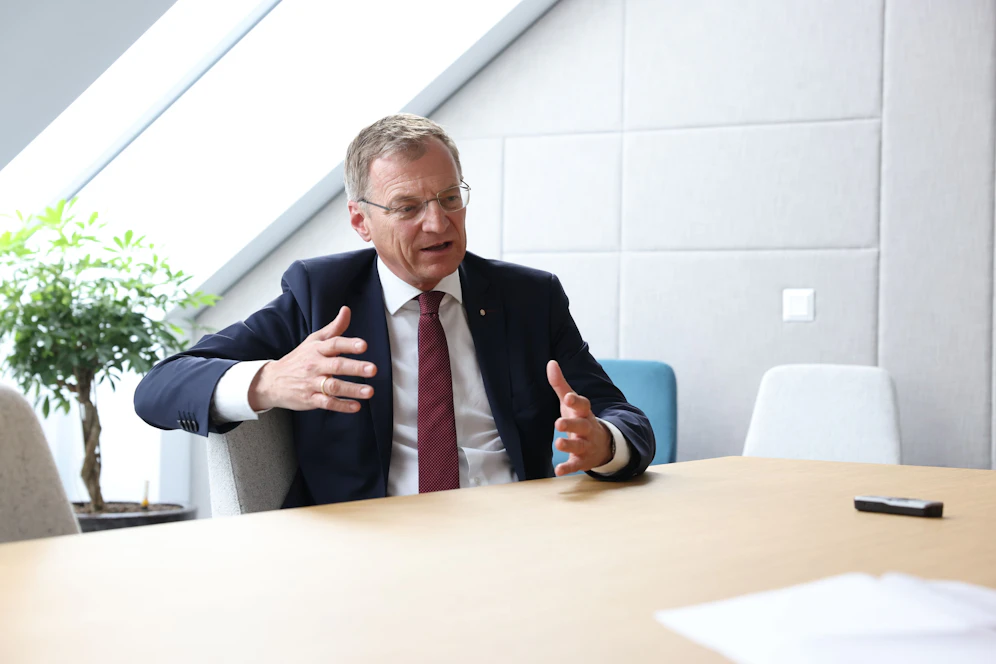 Thomas Stelzer verkündete am 18. November den Lockdown.