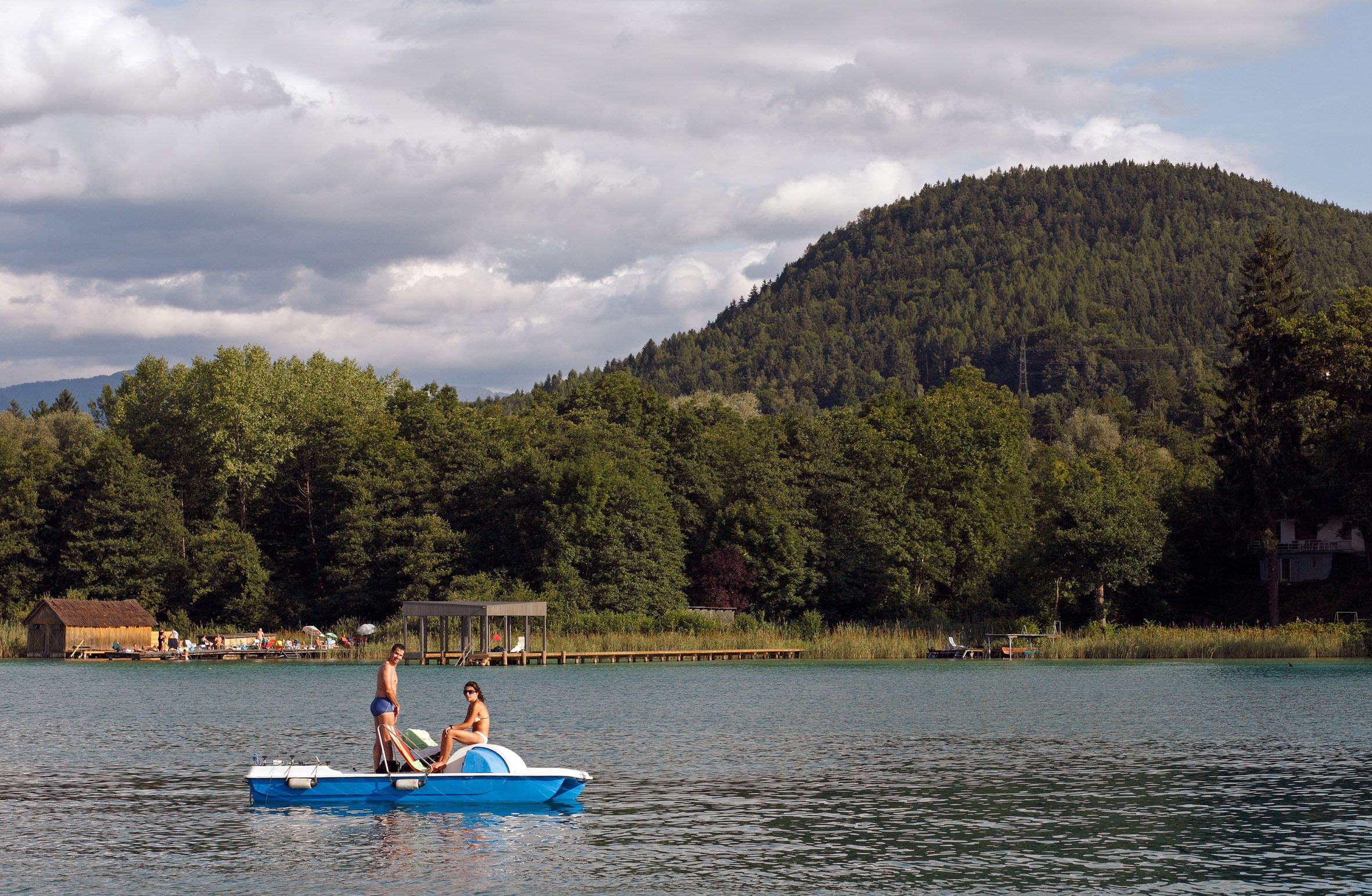 Tretbootfahrer am Wörthersee. Symbolbild